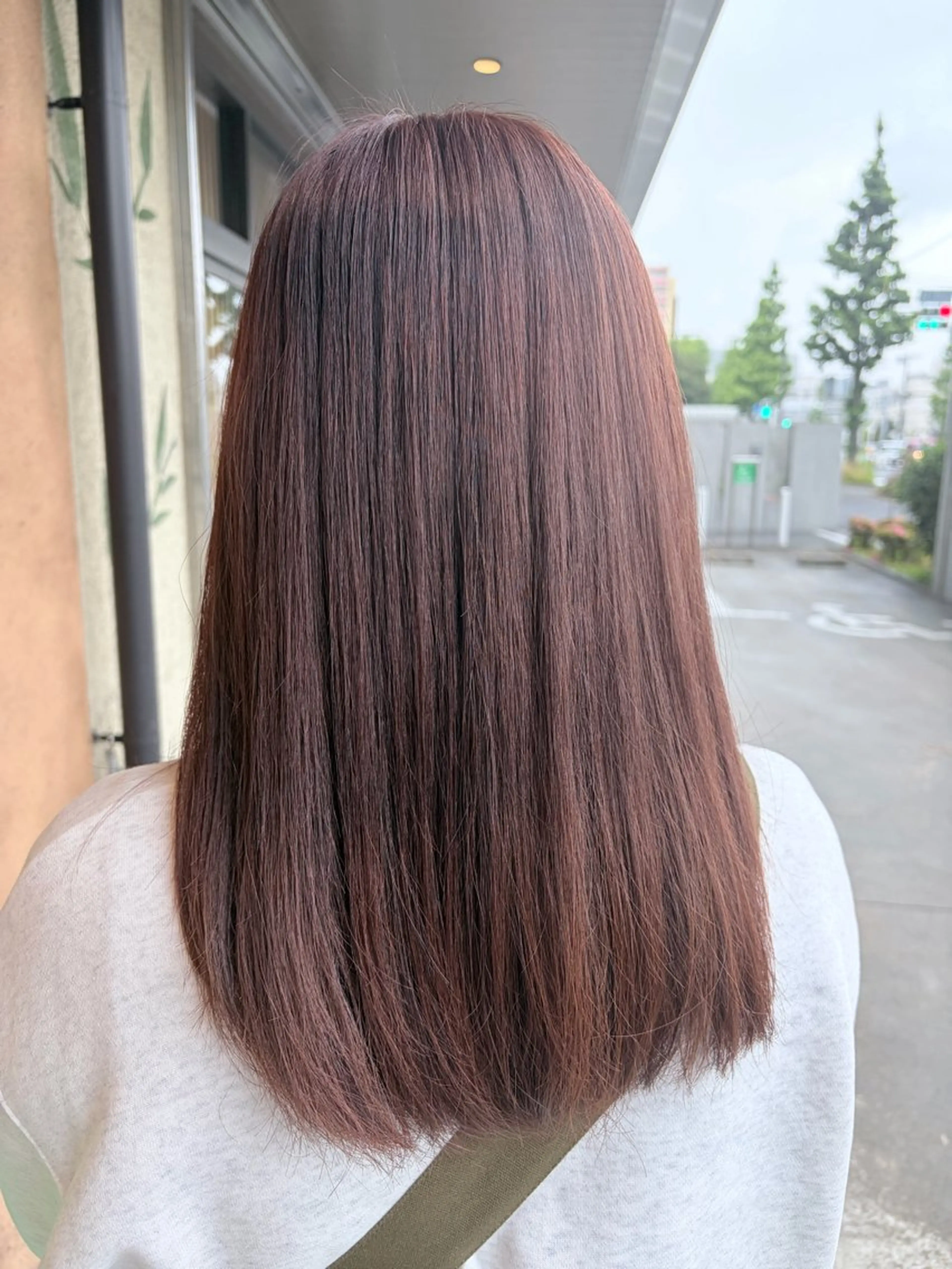 セミロング カラー ブラウンカラー ラベンダーカラー ピンクカラー ピンクブラウン ピンクラベンダー 戸部 ありすのヘアスタイル