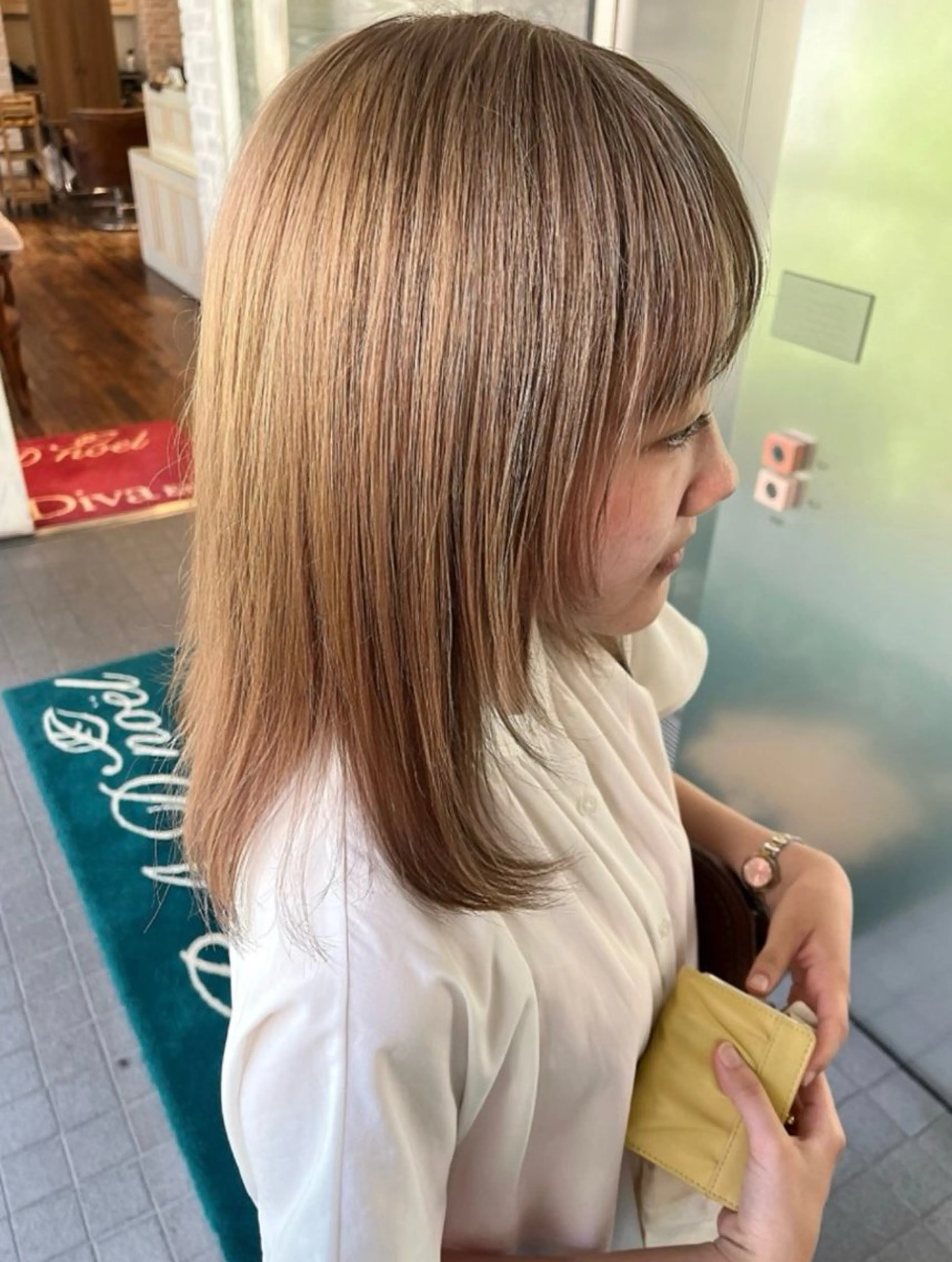 カラー ｢韓国風カラー ｣サナのヘアスタイル