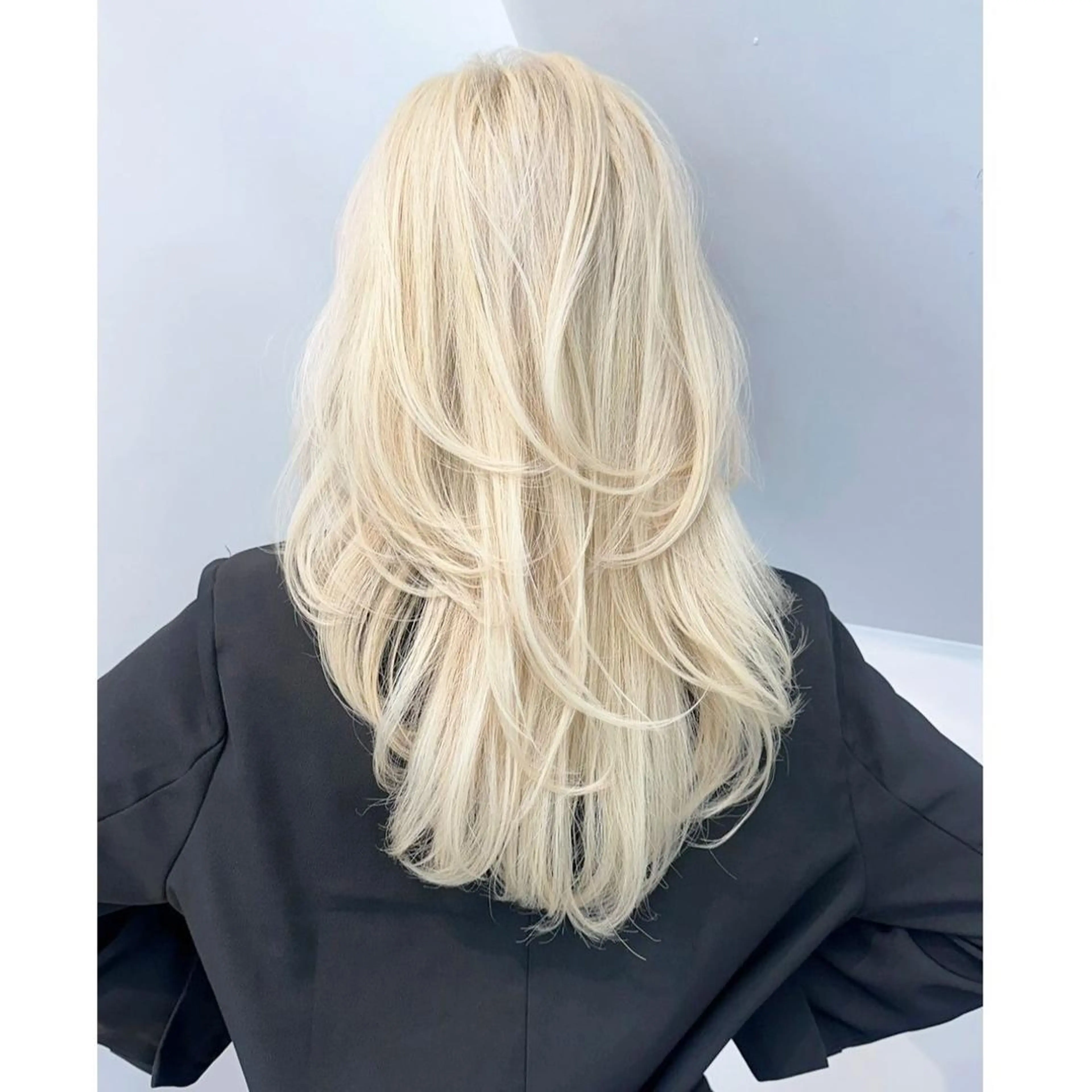 カラー ロング 顔まわりレイヤー レイヤーカット カット ヘアカラー トリートメント ITbyALBUM 下北沢店のヘアスタイル