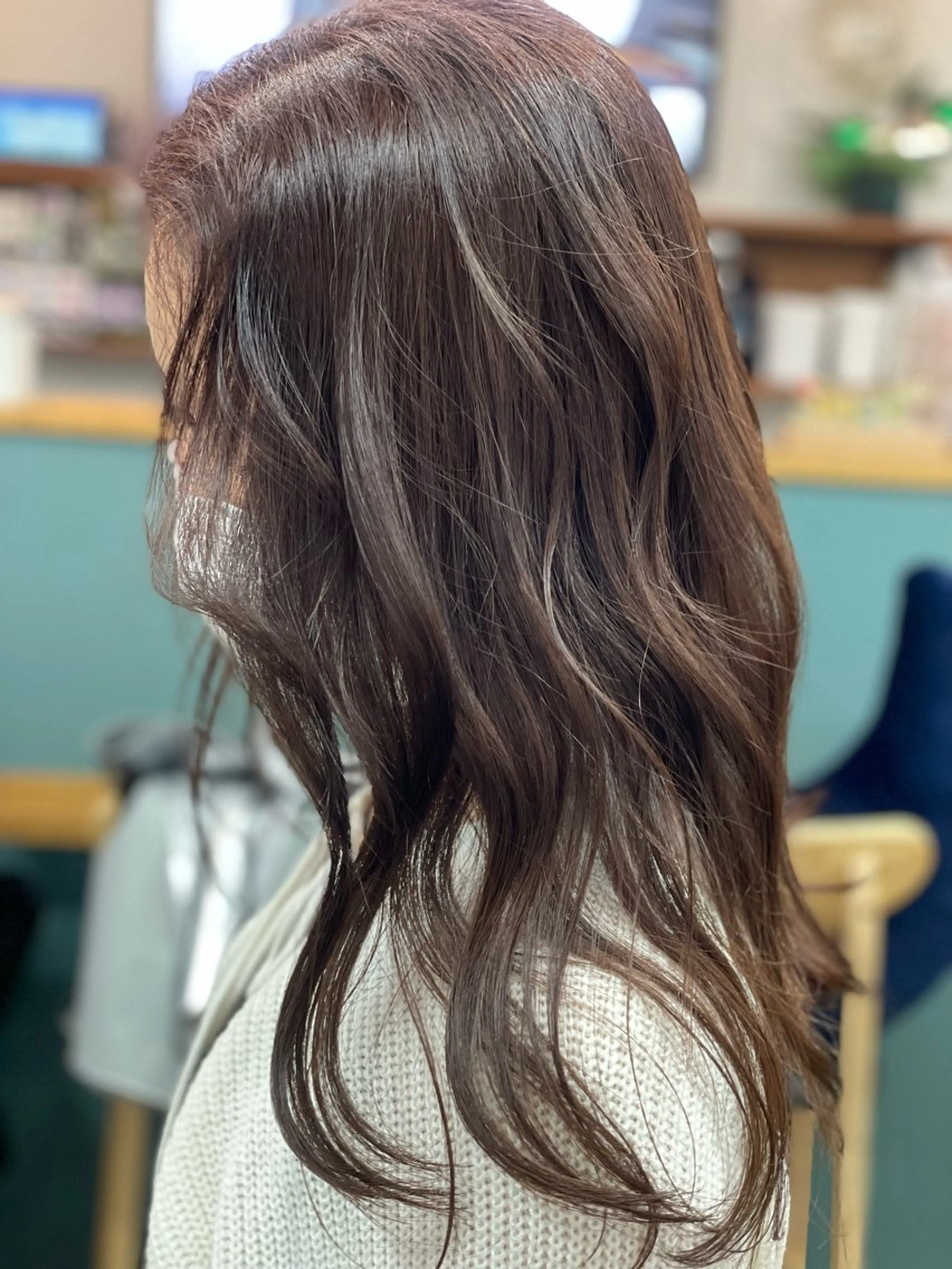 ロング カラー ベージュカラー ブリーチ ダブルカラー ミルクティーベージュ ブリーチなしカラー ヘアカラー Snaly カラー特化ページのヘアスタイル