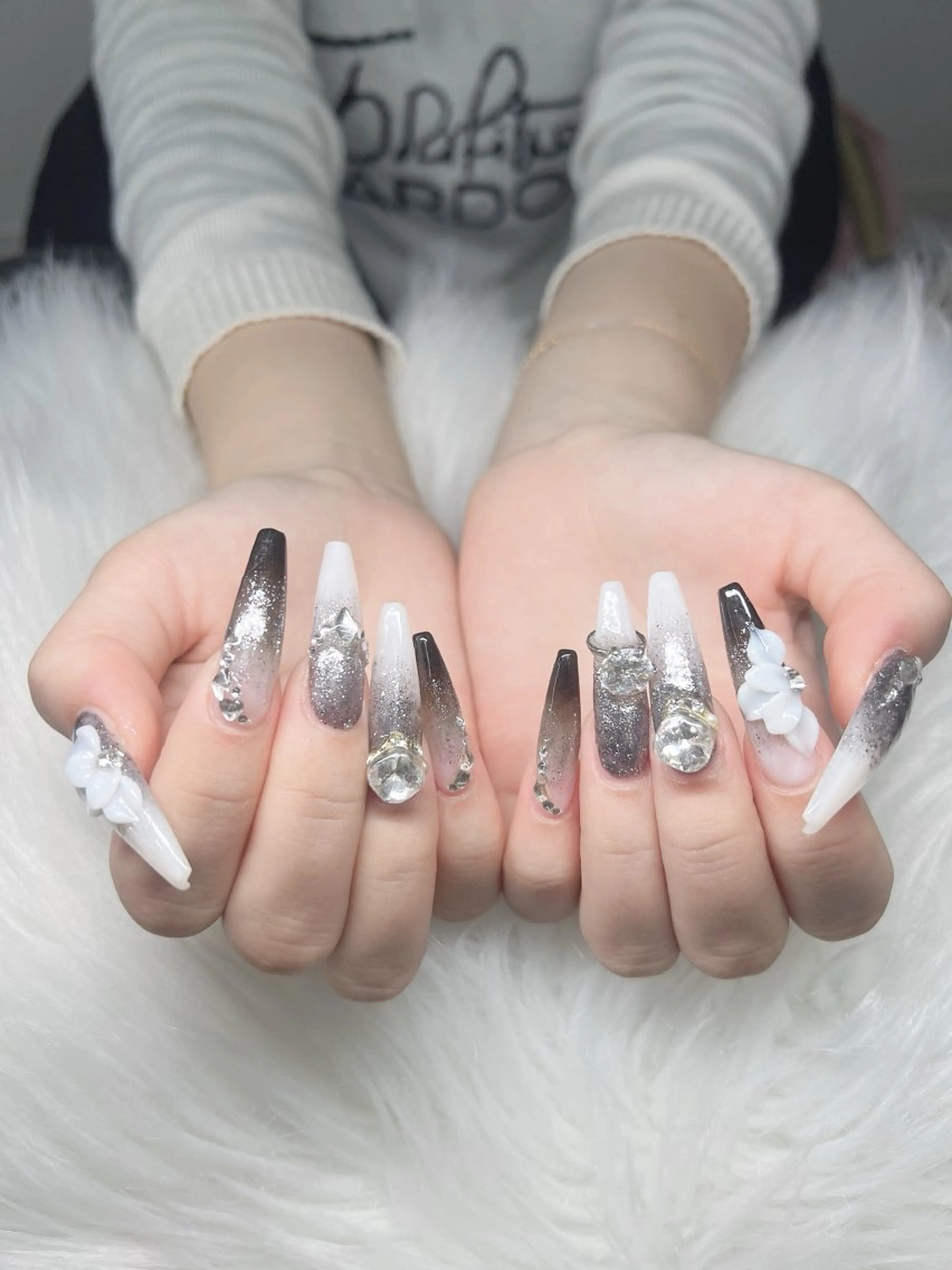 ネイル ハンドネイル Lee Nails チップ長さだし専門店のネイルデザイン