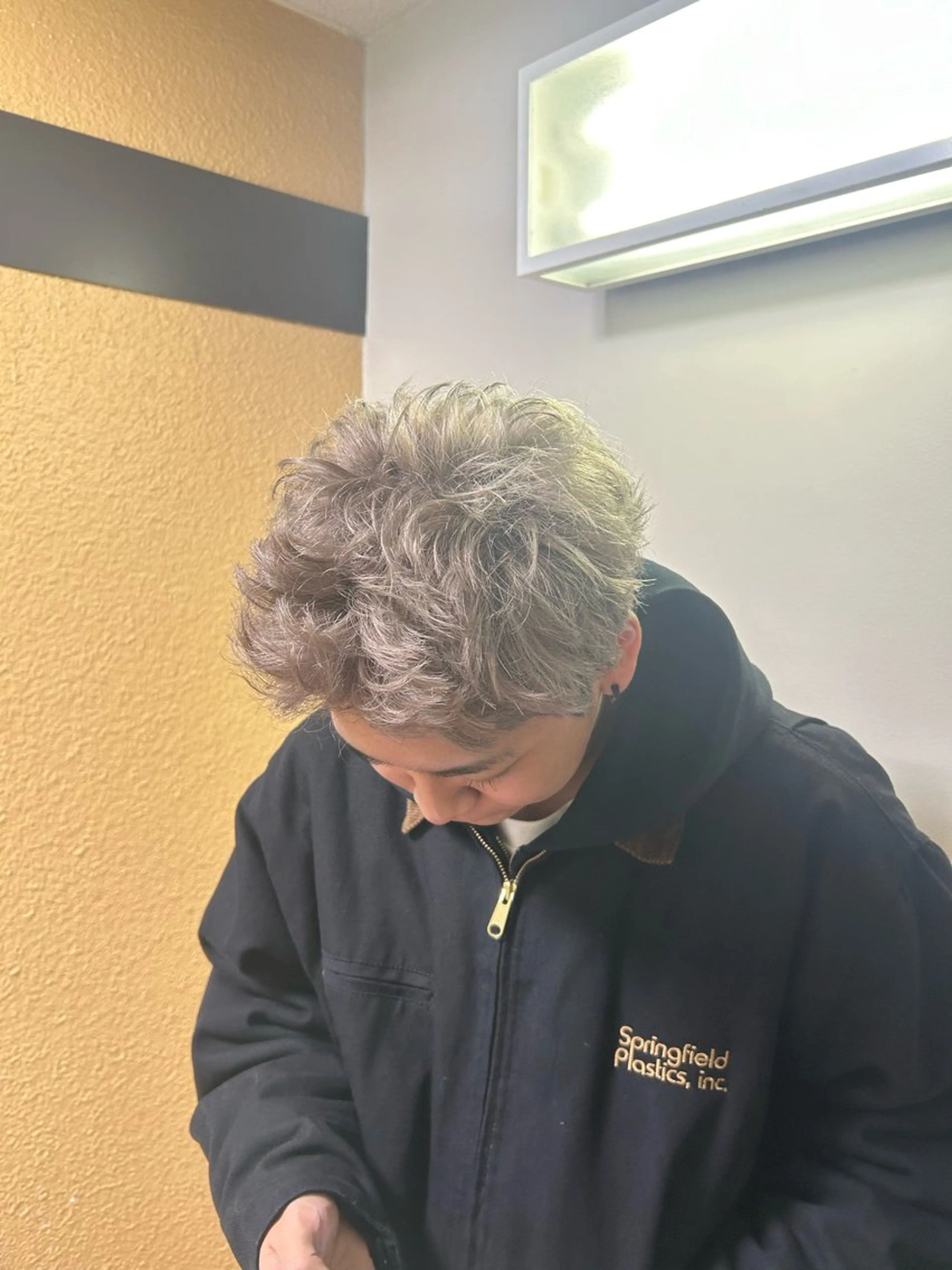 カラー メンズ 坂本奈都美 🎀のヘアスタイル