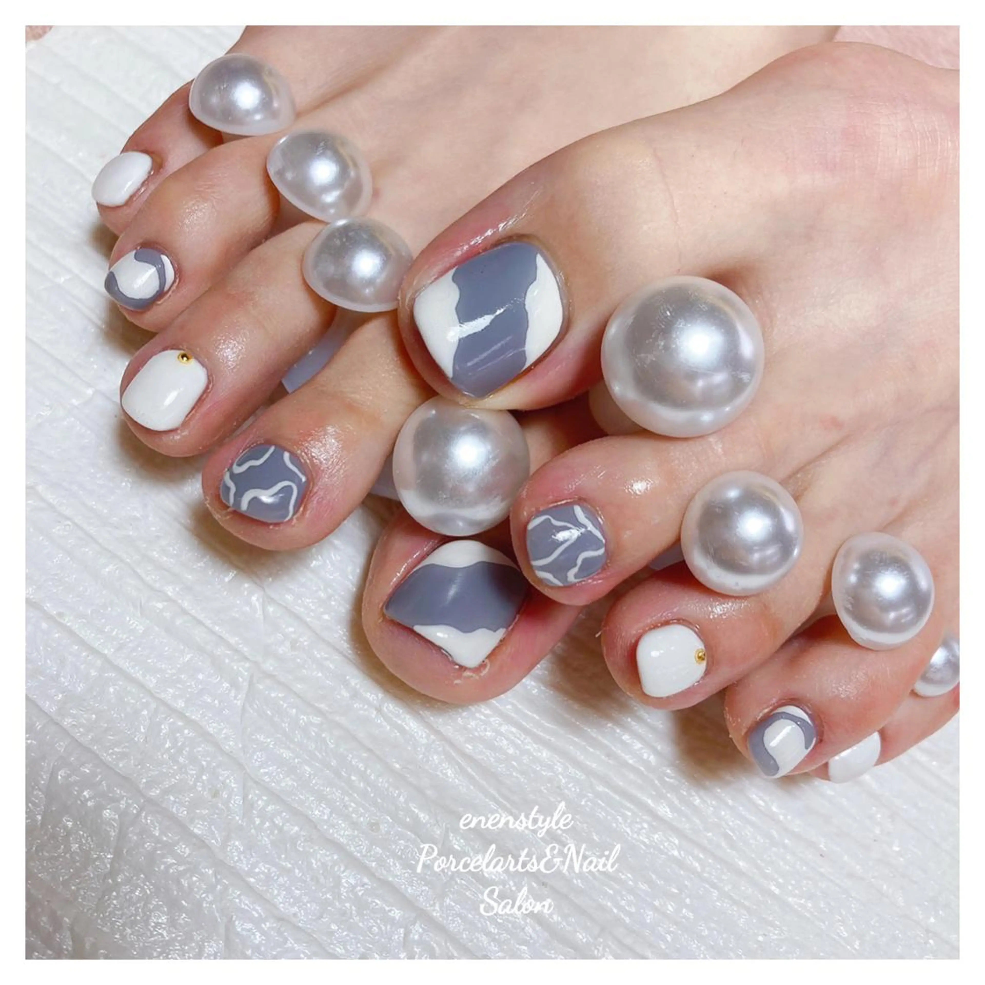 ミディアム ネイル 👑enen style👑のネイルデザイン
