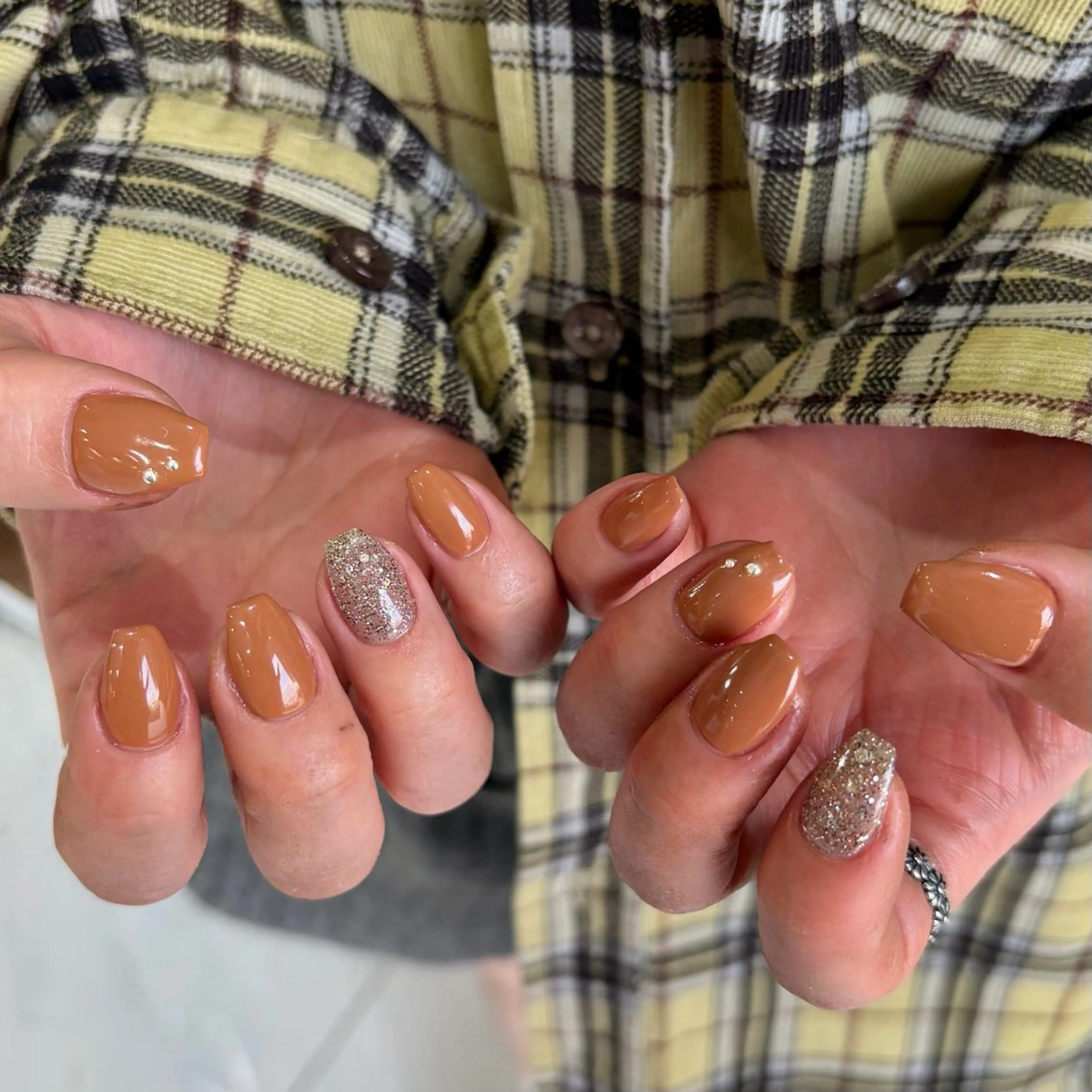 ネイル ワンカラーネイル シンプルネイル ハンドネイル GRANDEUR焼津 Nana🦖のネイルデザイン