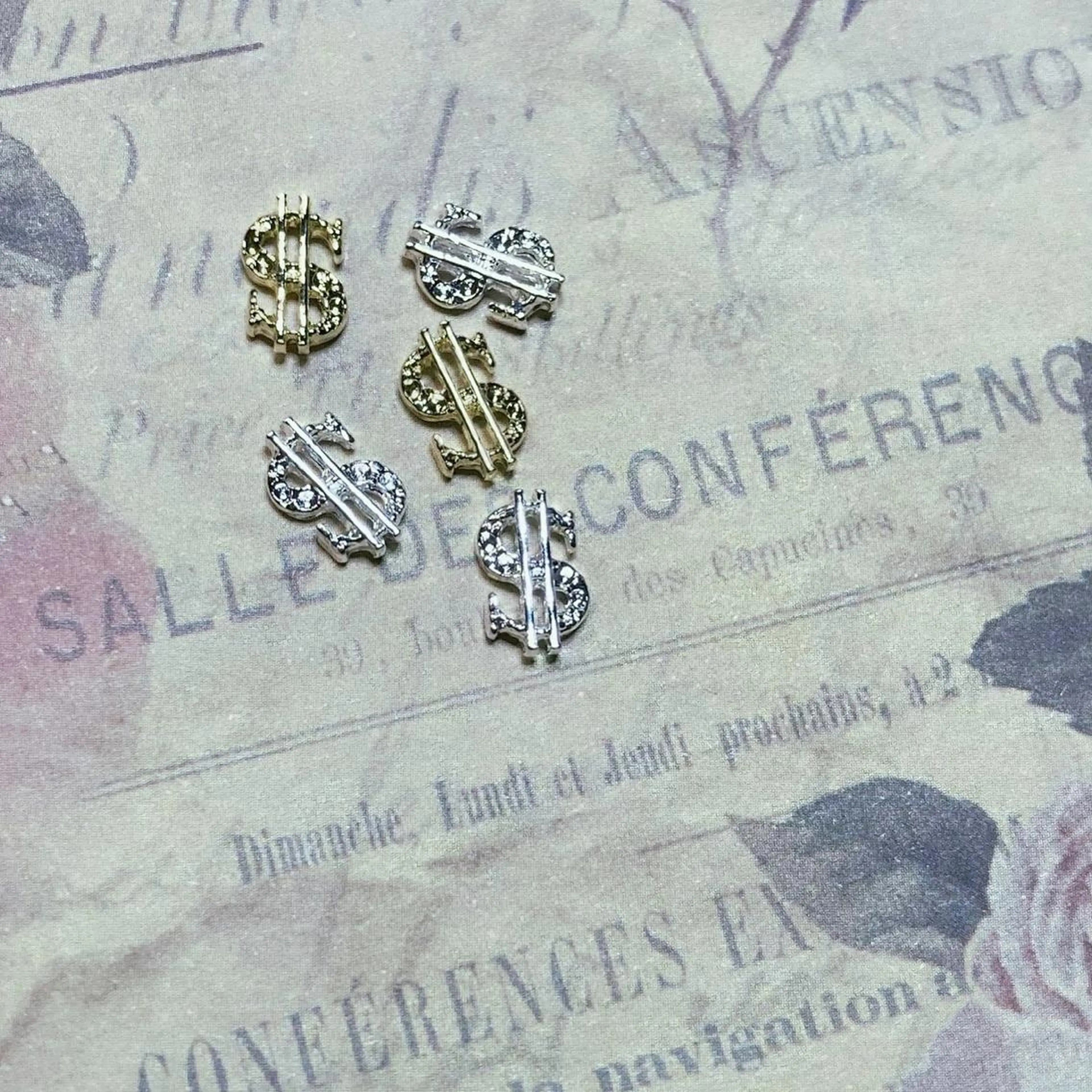 ネイル NOI ROUGEのネイルデザイン