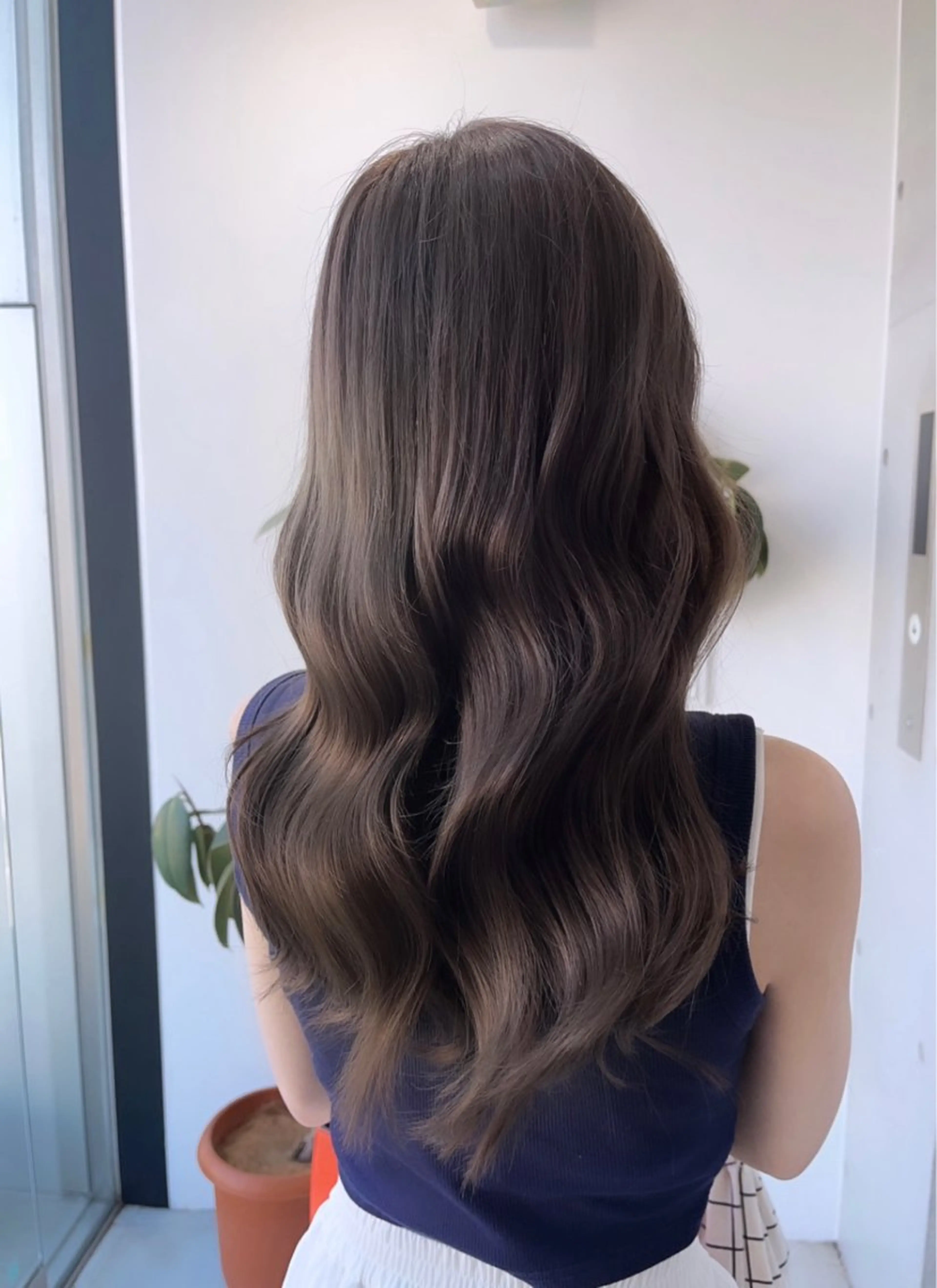 セミロング カラー カット ヘアカラー トリートメント 🌫️大人韓国ヘア 🌫️naoyaのヘアスタイル