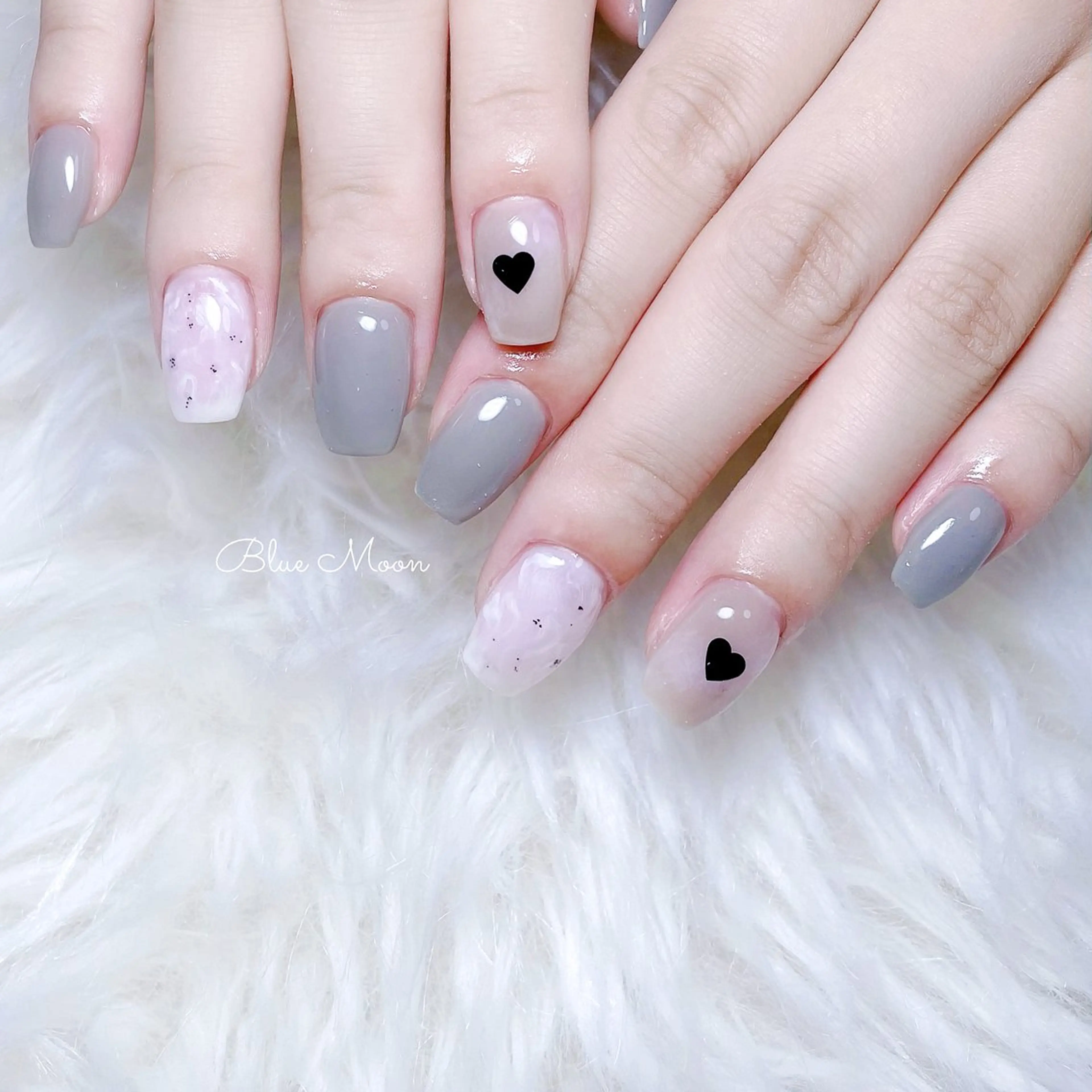 ネイル ハンドネイル フットネイル ハンドケア nail salon Blue Moonのネイルデザイン