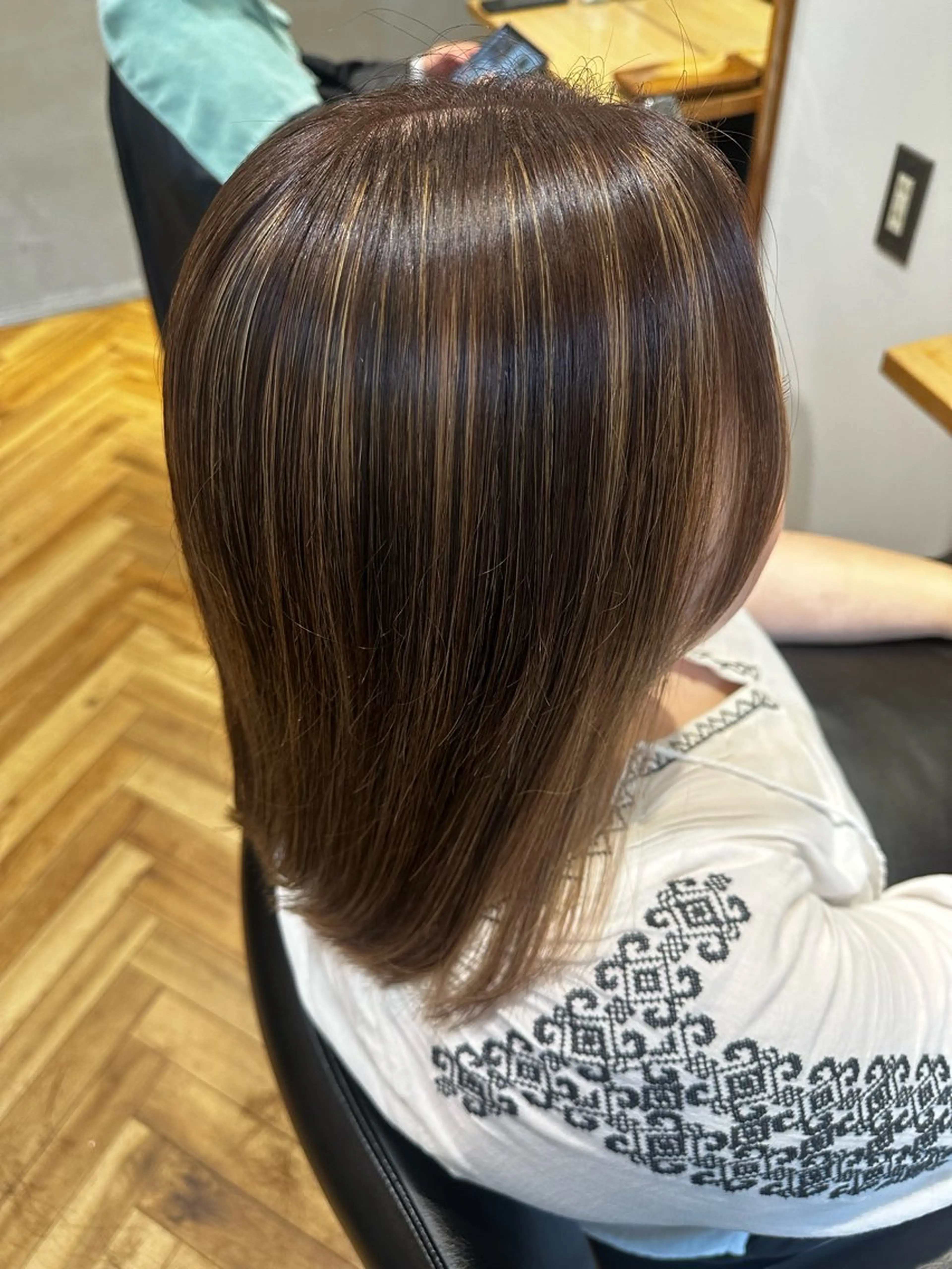 ミディアム ハイライト 織田 ゆみのヘアスタイル