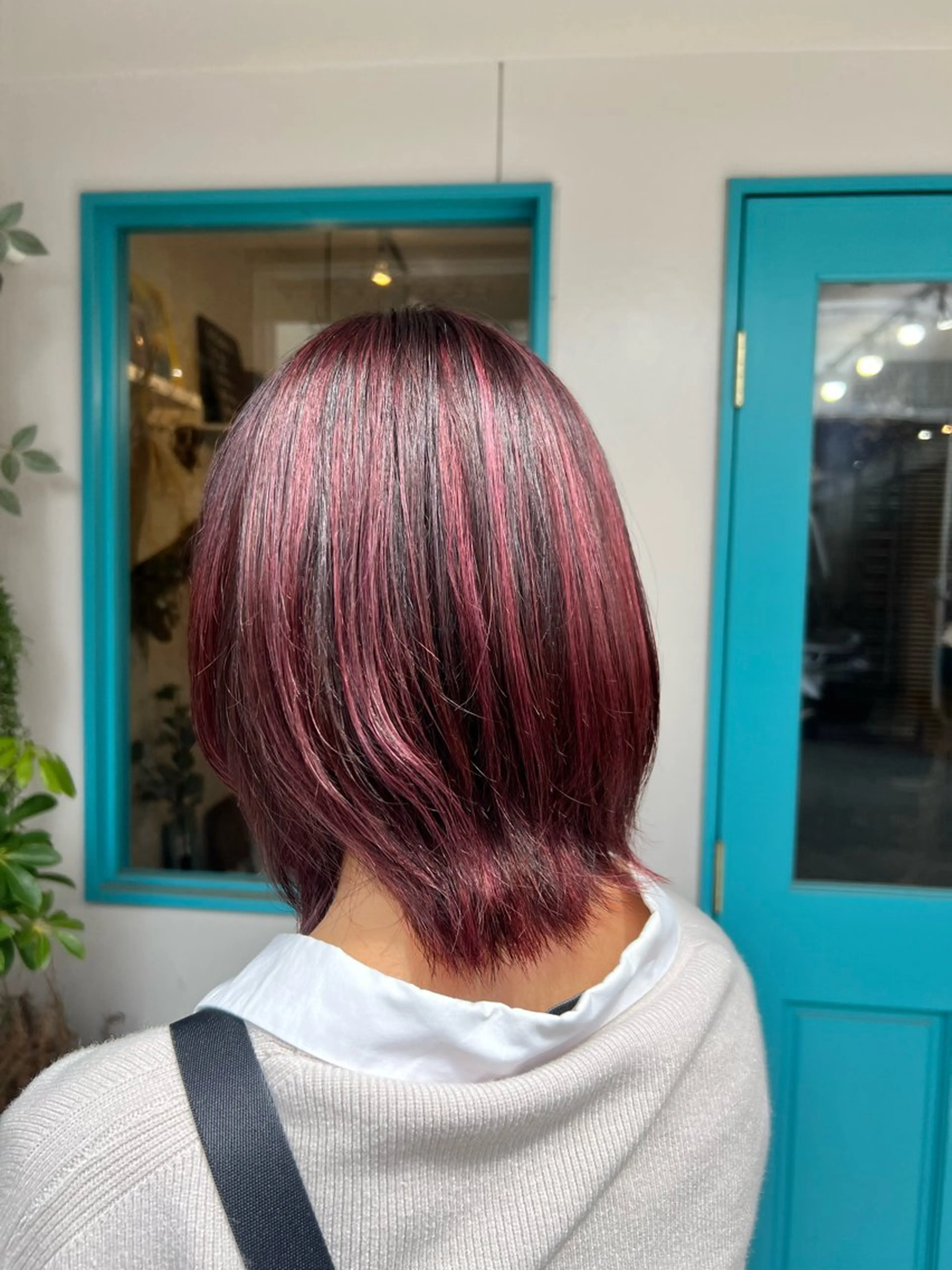 ミディアム 齊藤 萌香のヘアスタイル