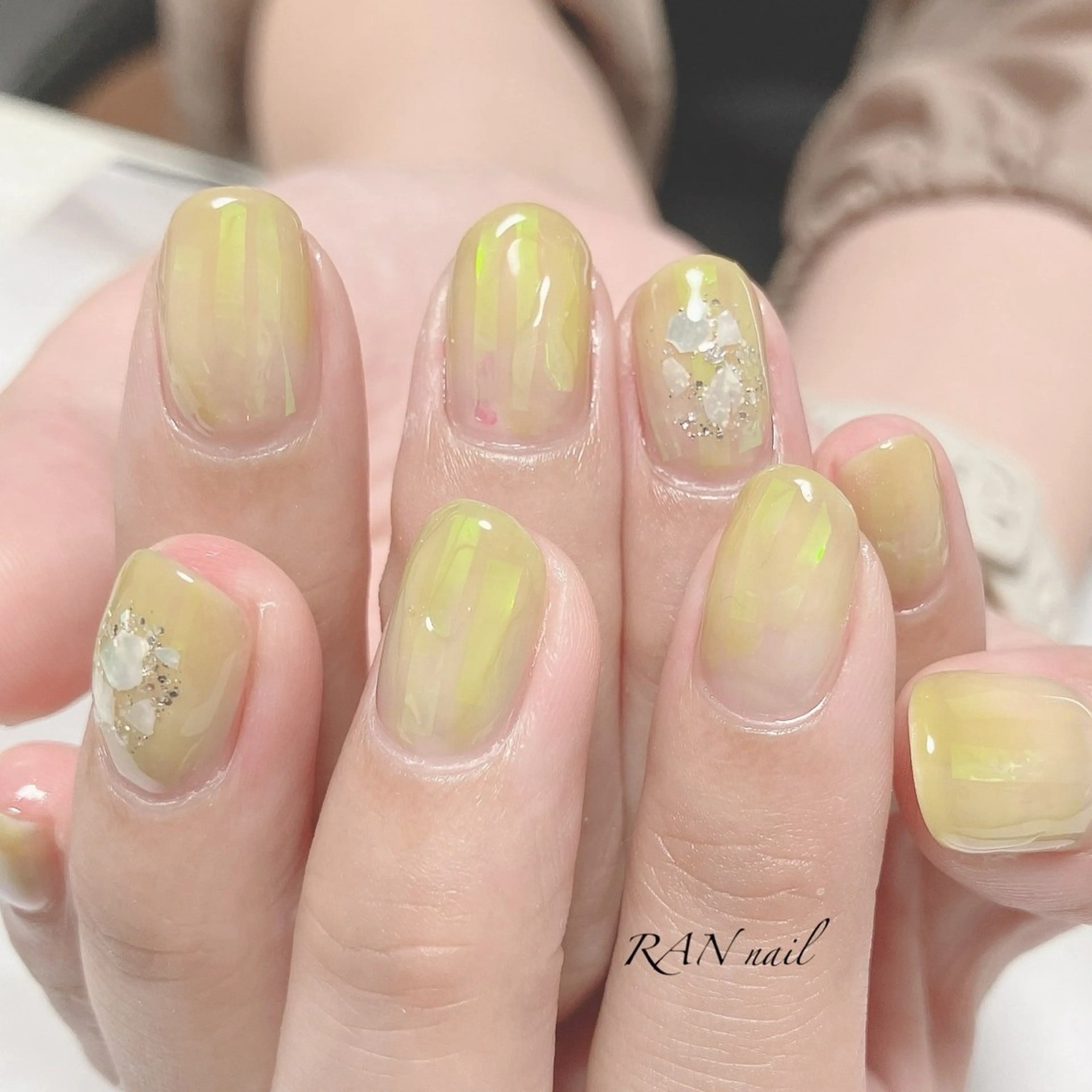 ネイル オーロラネイル クリアネイル グリーン 氷ネイル・うるうるネイル シンプルネイル ハンドネイル フットネイル RAN nailのネイルデザイン