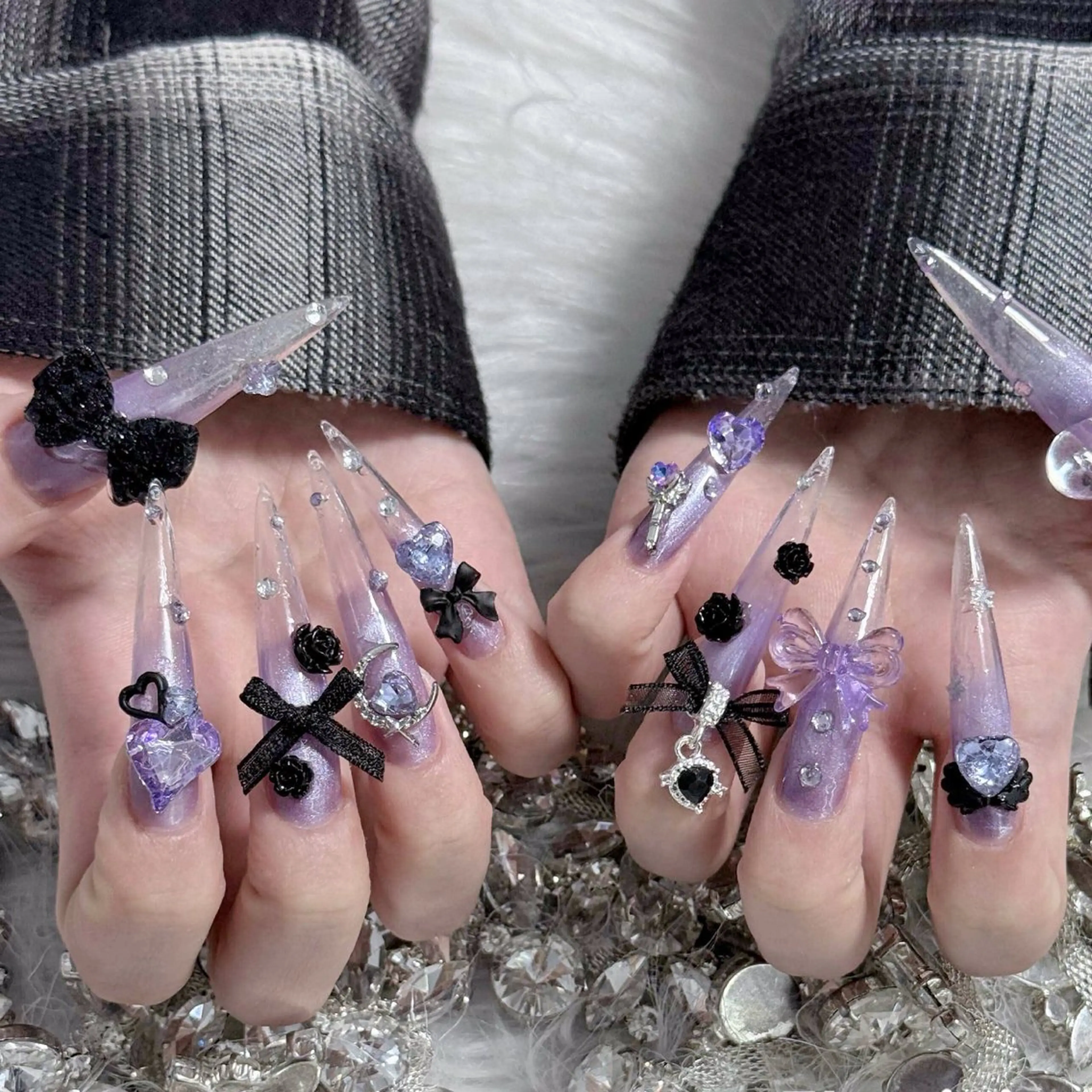 ネイル オーロラネイル クリアネイル 成人式 フラッシュネイル ジェルネイル ハンドネイル Amee Nail Salonのネイルデザイン