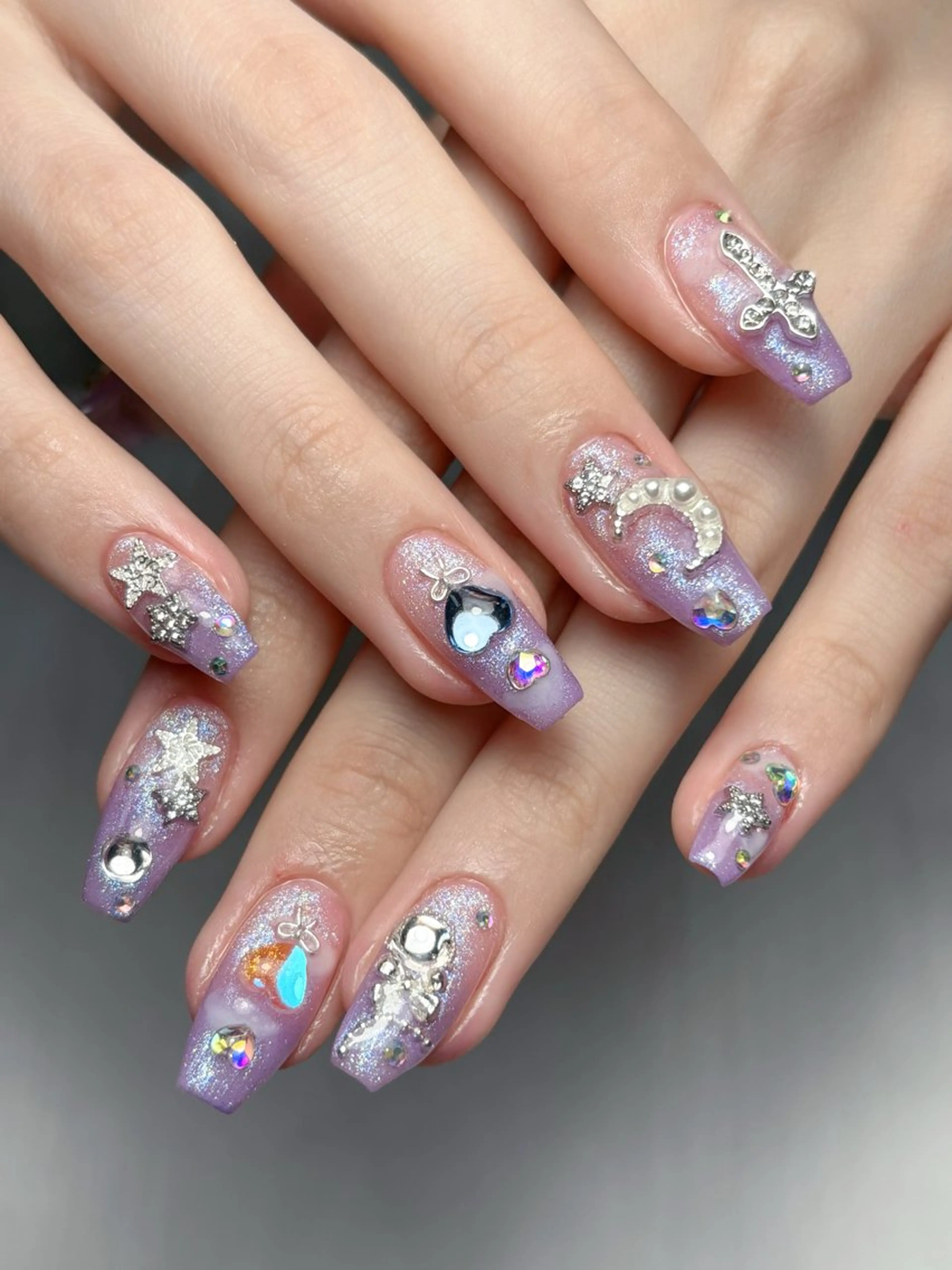 ネイル ハンドネイル ハンドケア 小林 凛のネイルデザイン