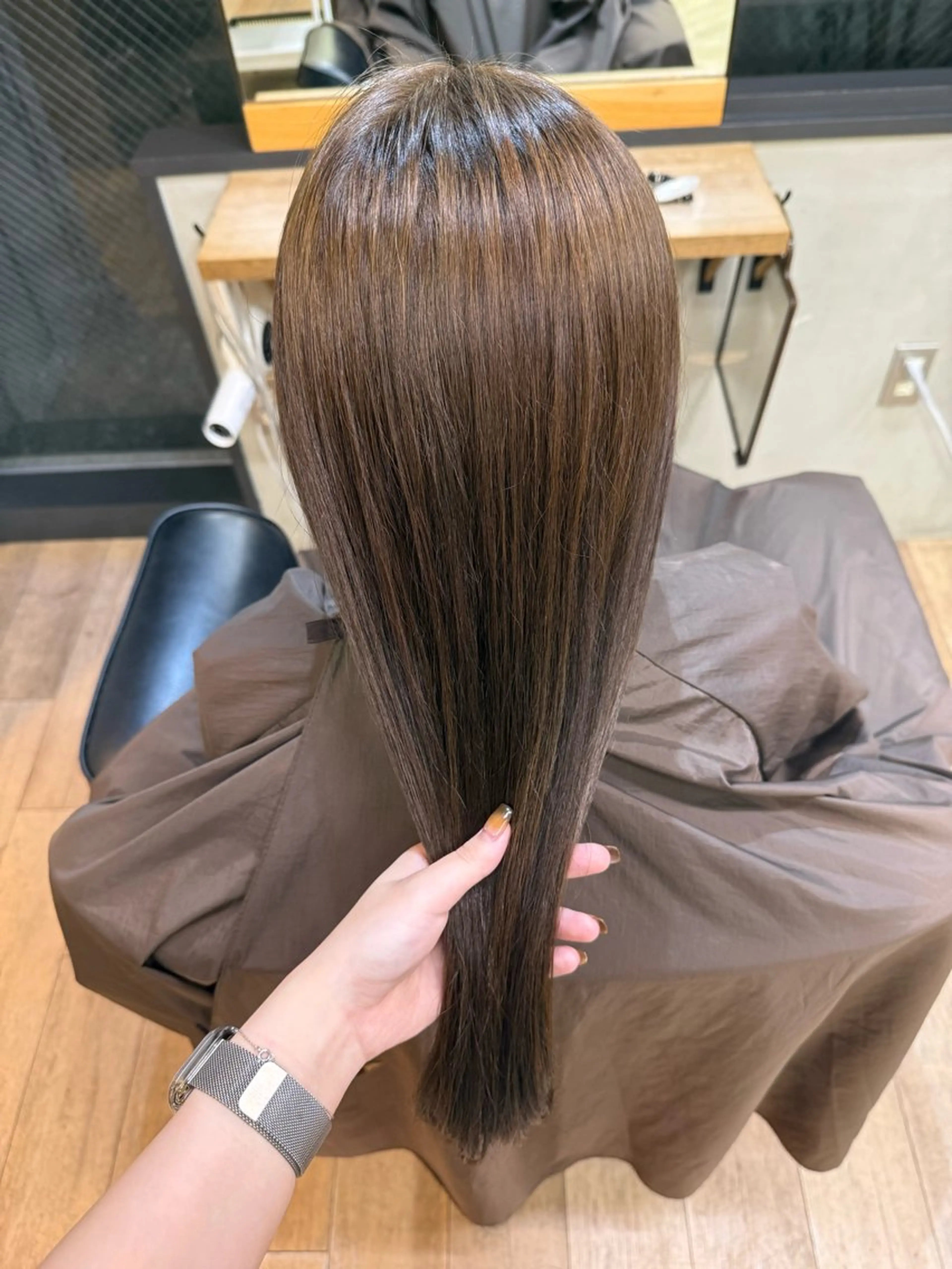 ロング カラー アッシュ 德永 なつきのヘアスタイル