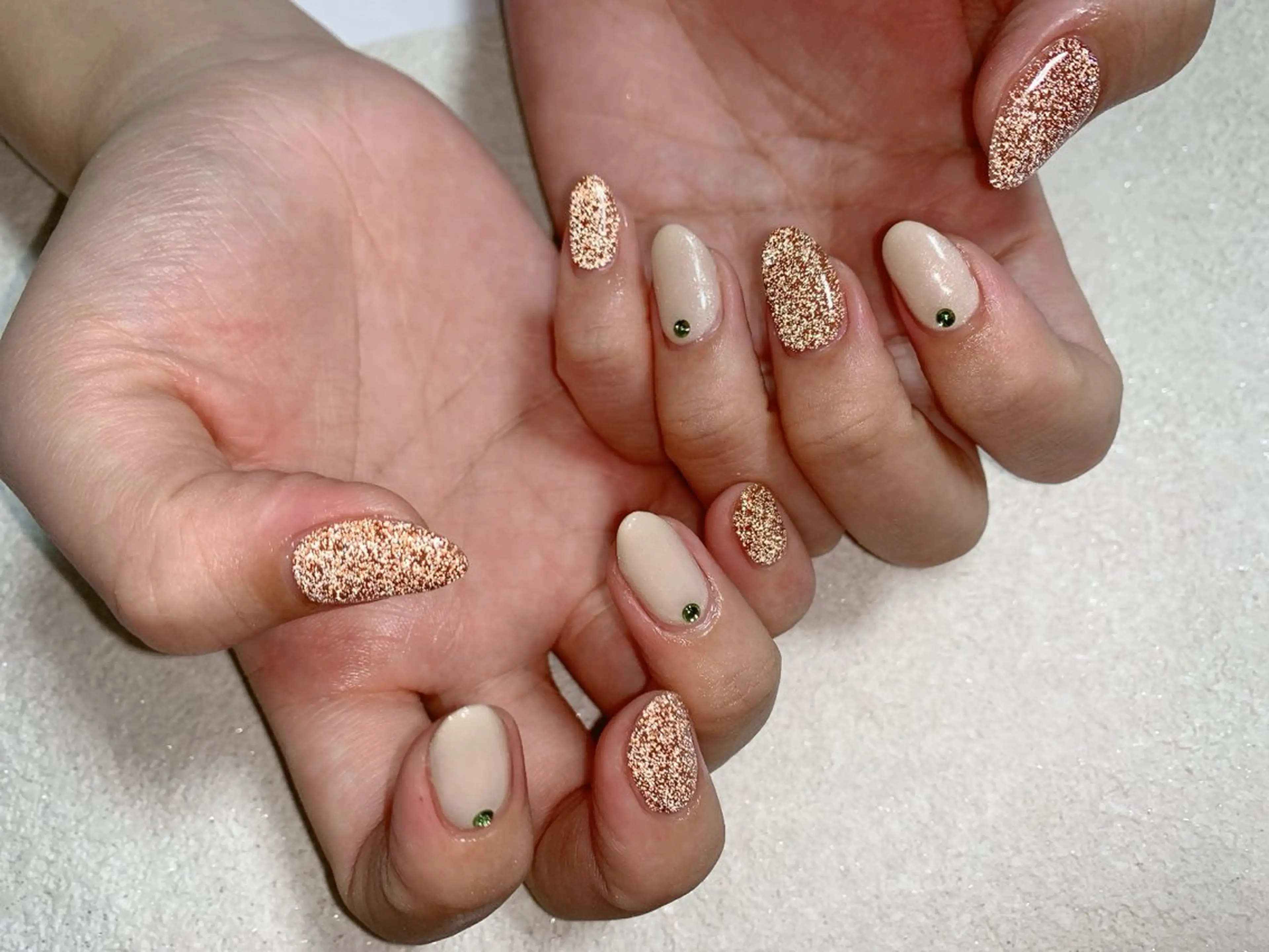 ネイル フラッシュネイル ジェルネイル キラキラネイル メンズネイル パラジェル kiki nail たまプラーザのネイルデザイン