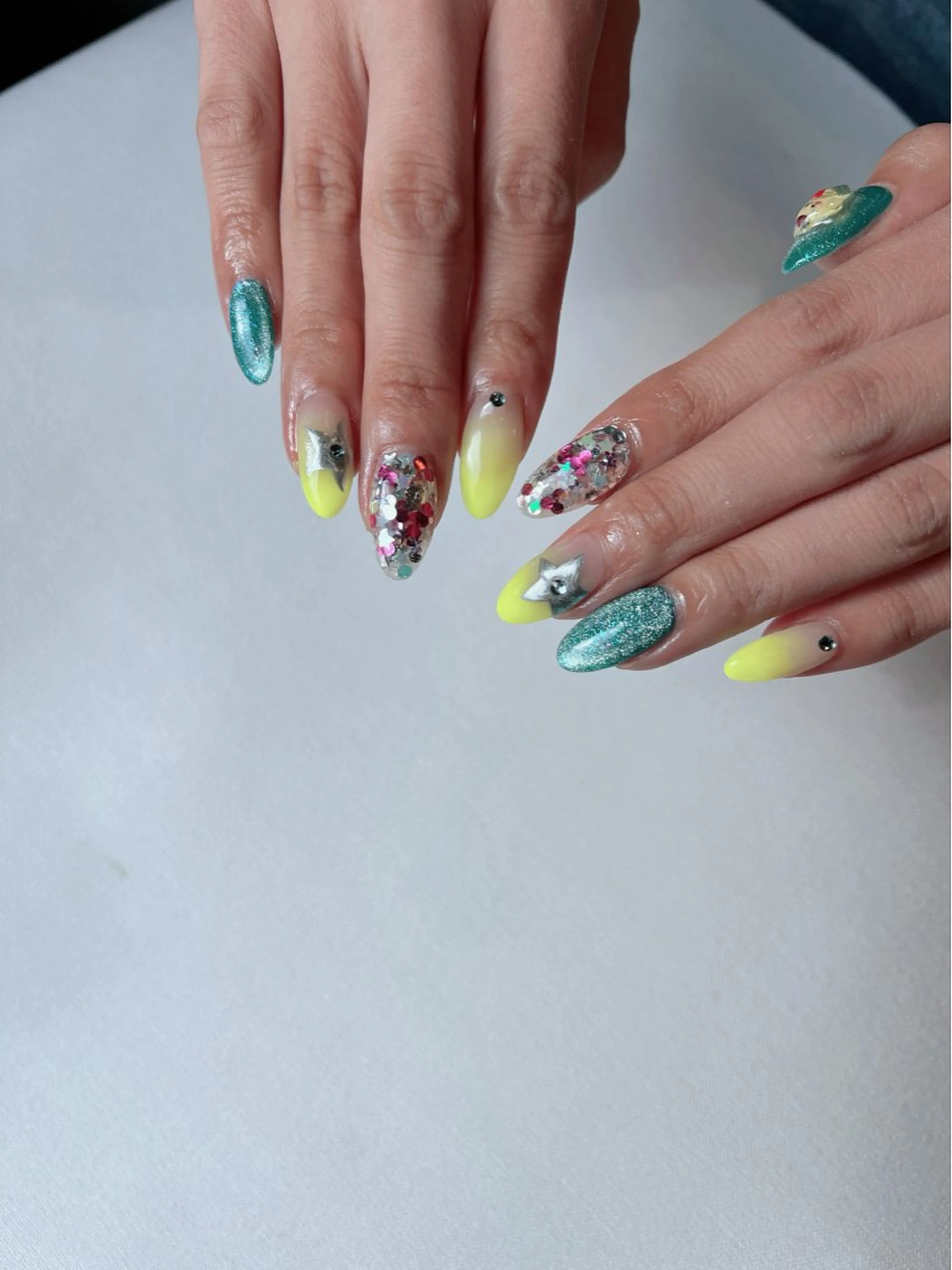 ネイル nailartist lisaのネイルデザイン