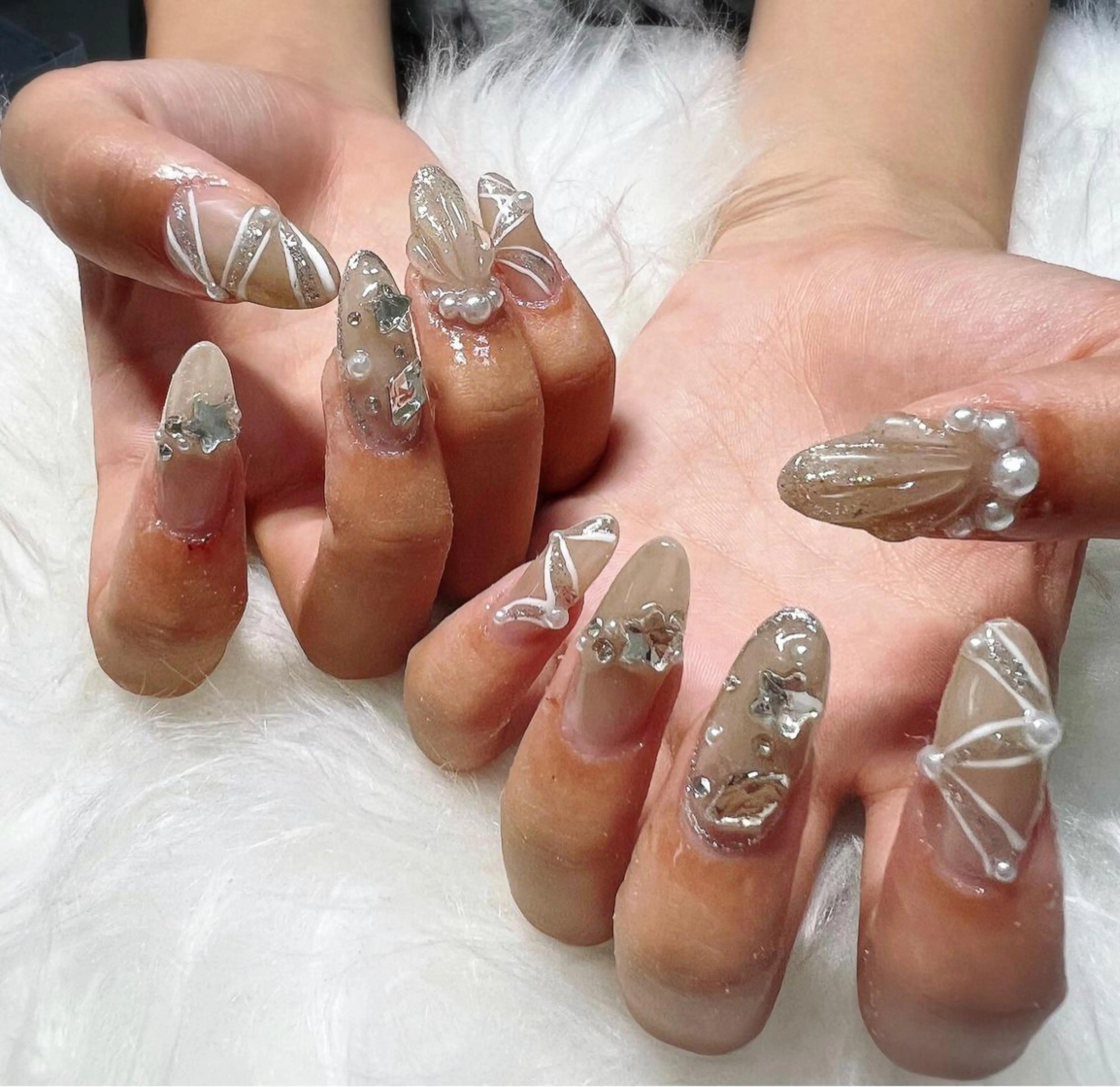 ロング ハンドネイル mao .のネイルデザイン