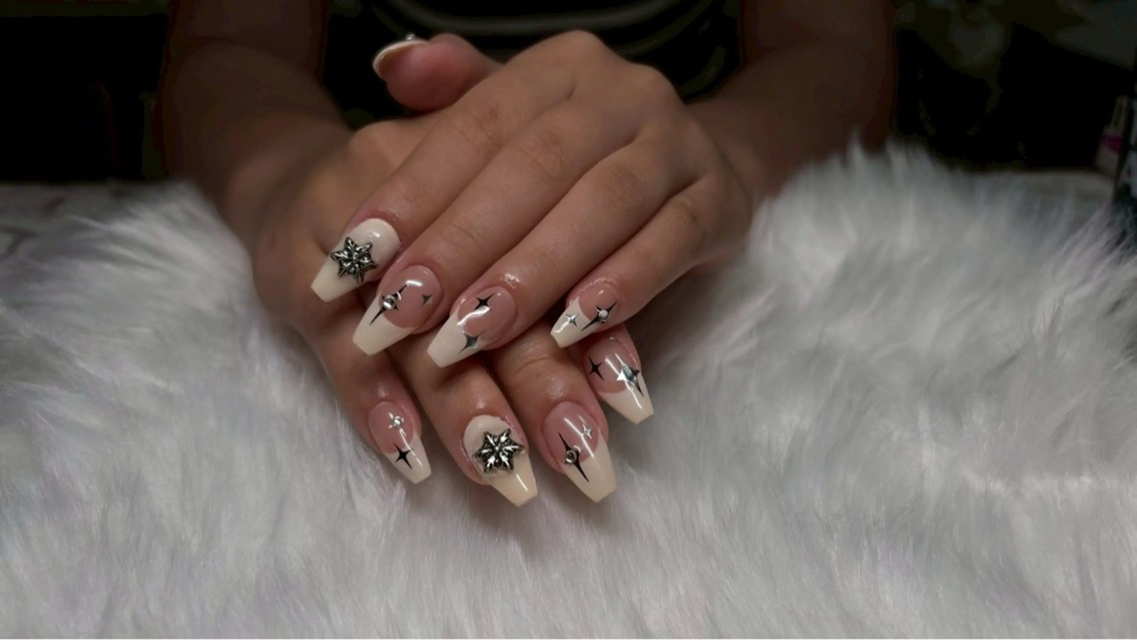 ネイル ネイルサロン ANELAのネイルデザイン