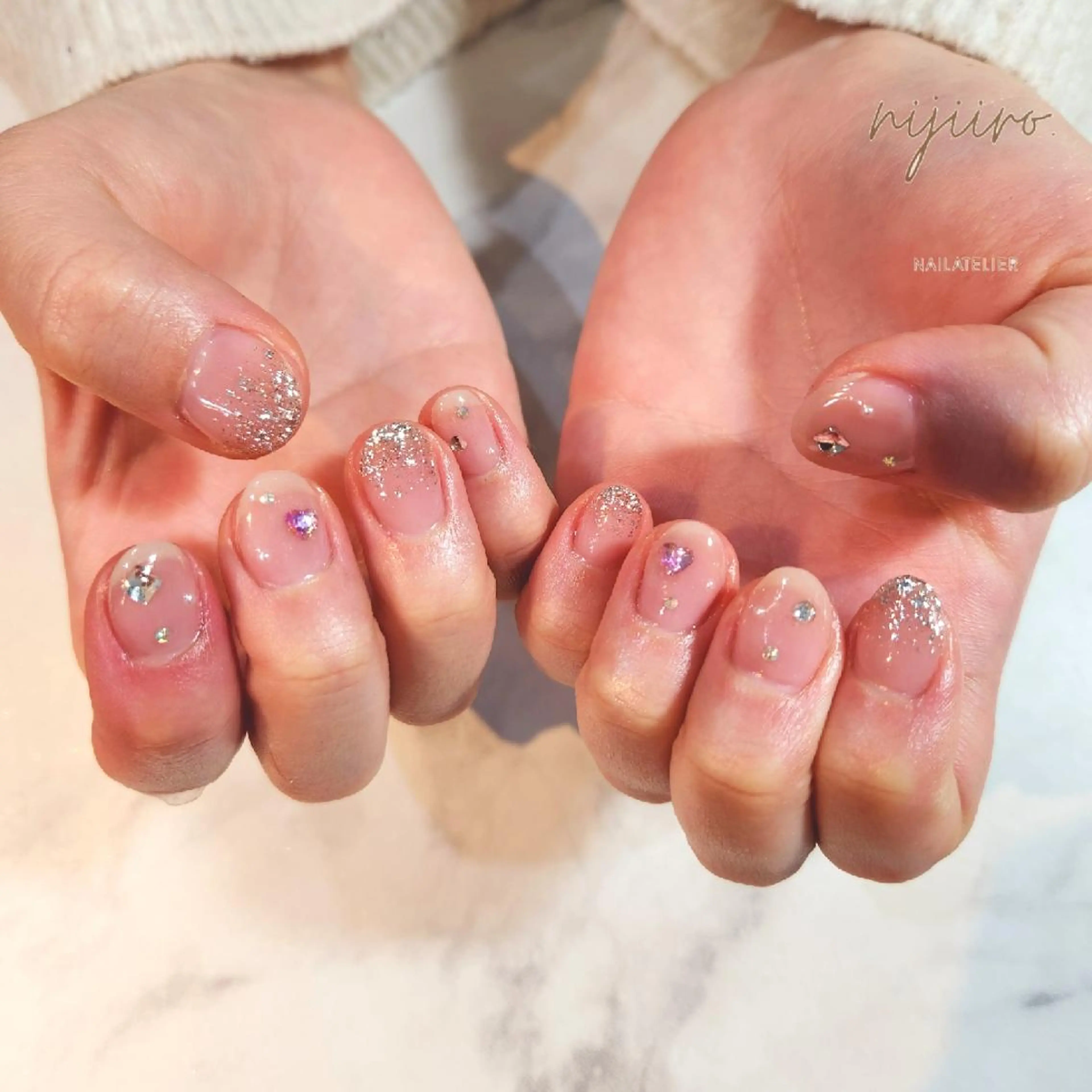 ネイル ハンドネイル nailatelier nijiiro.所属・nijiiro🌈 サトウのネイルデザイン
