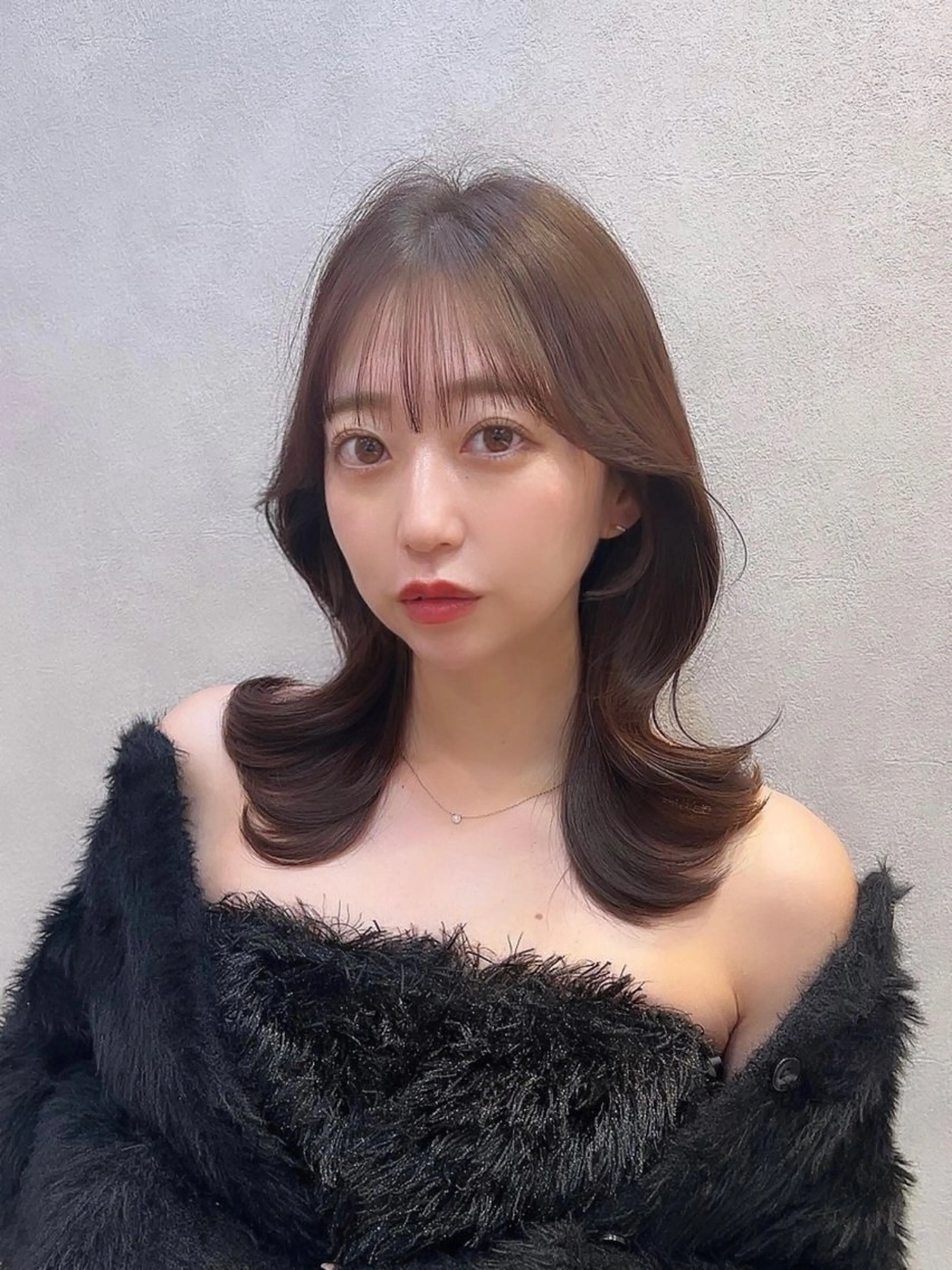 ロング カラー ヘアアレンジ ベージュカラー 顔周りカット 韓国風ヘア 🩷韓国ヘア/ヨシン モリ🩷Maikaのヘアスタイル