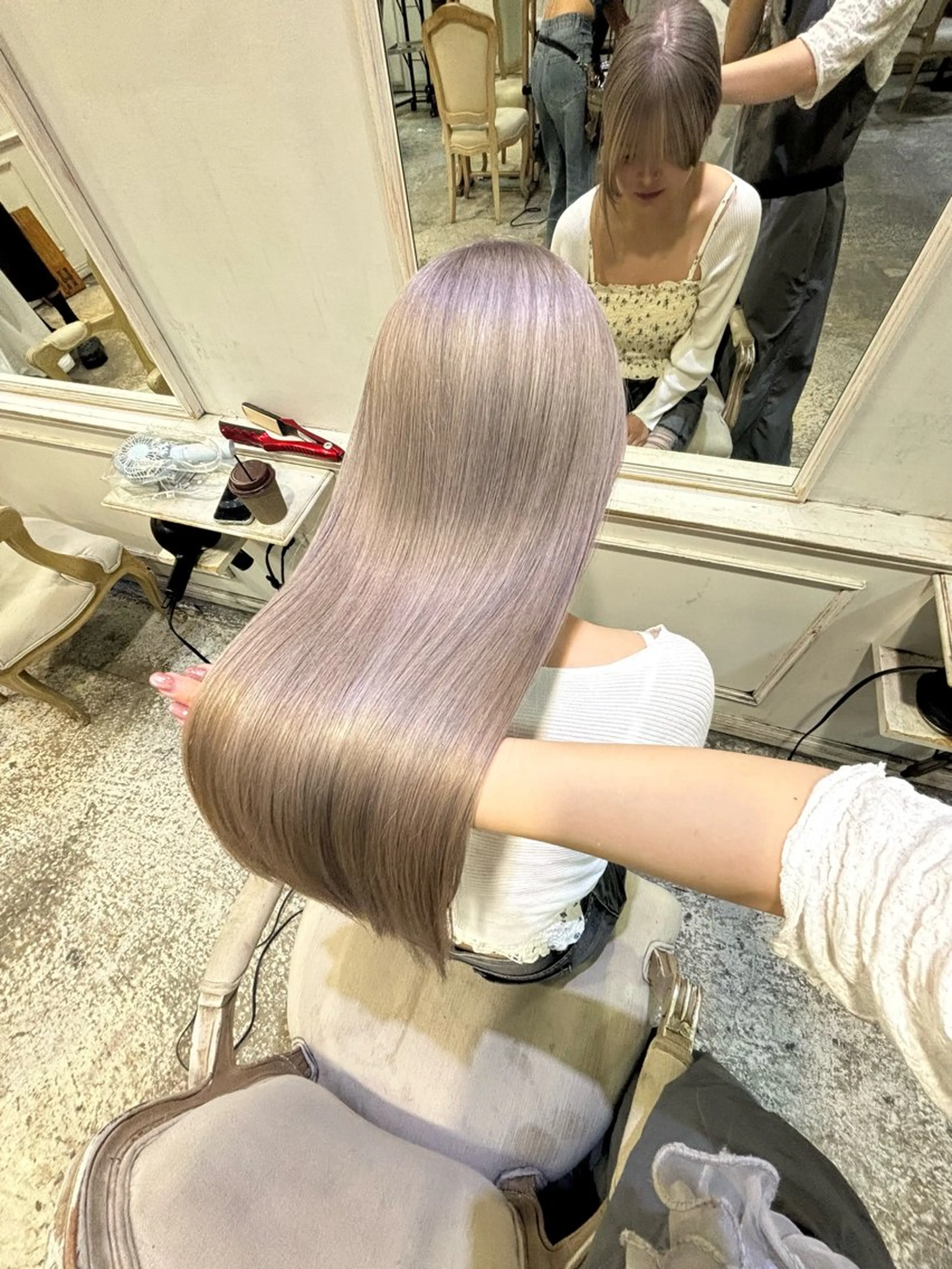 ロング ヘアカラー トリートメント 柔らかベージュ 🤎YUKAのヘアスタイル