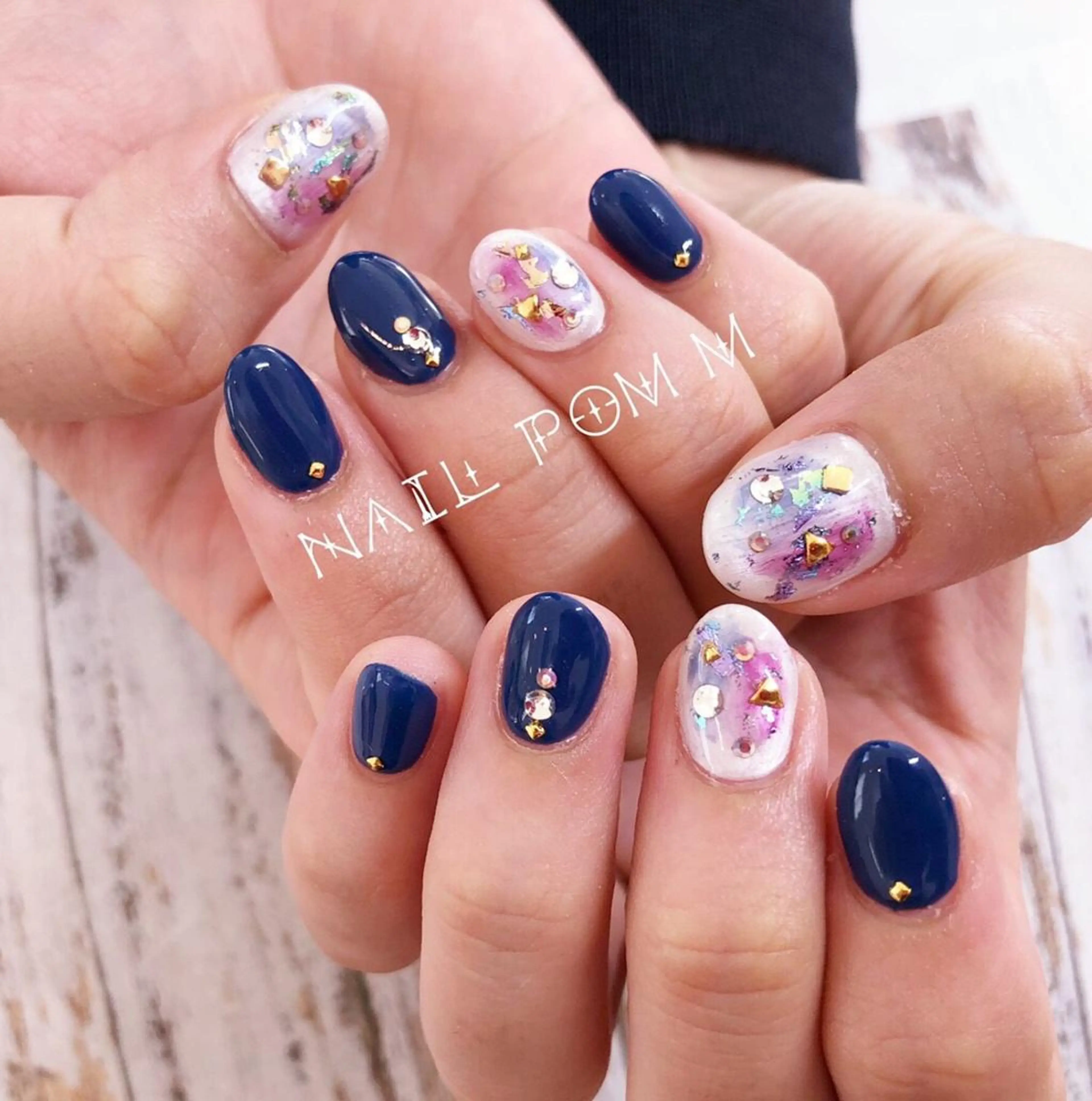 ショート ネイル 成人式 naiL pom.Mのネイルデザイン