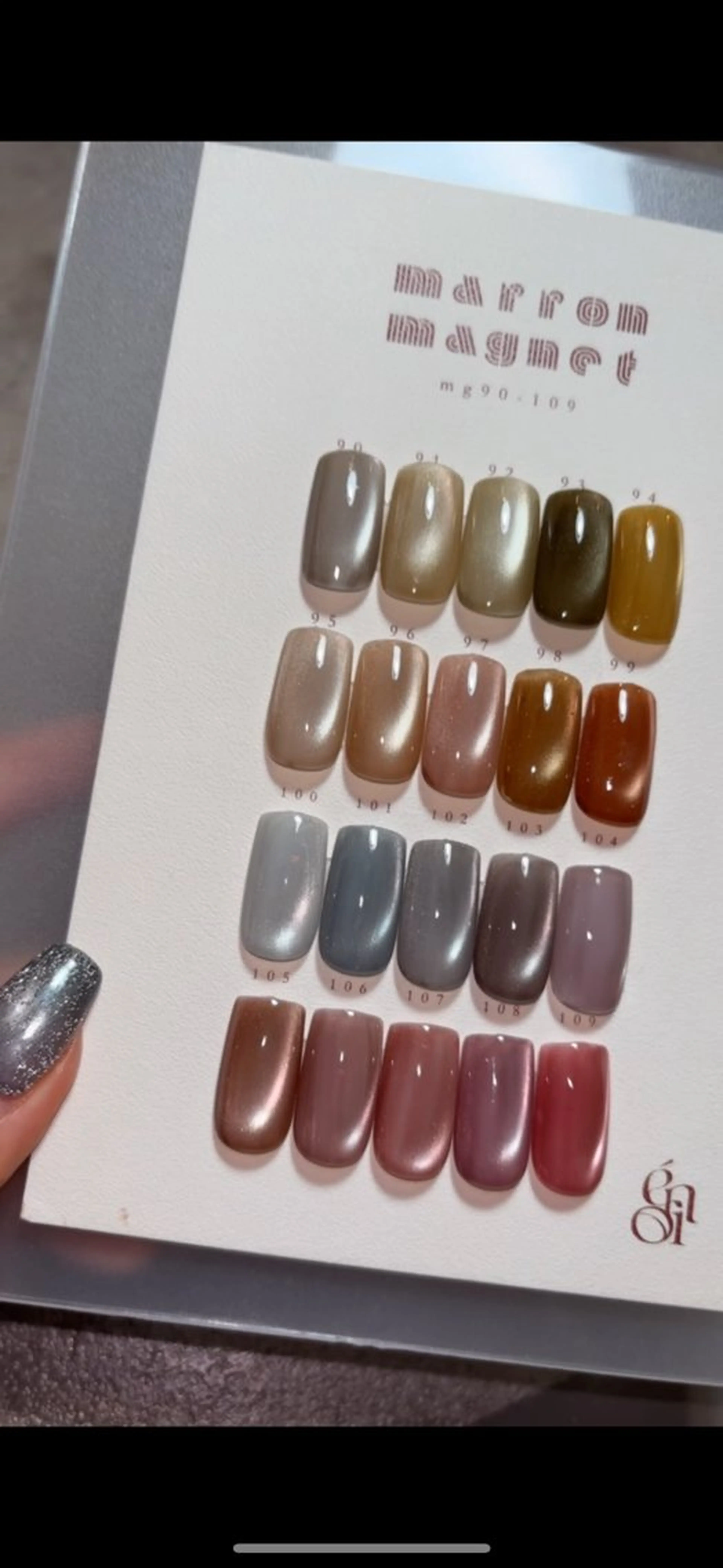 ネイル Mignon 、のネイルデザイン