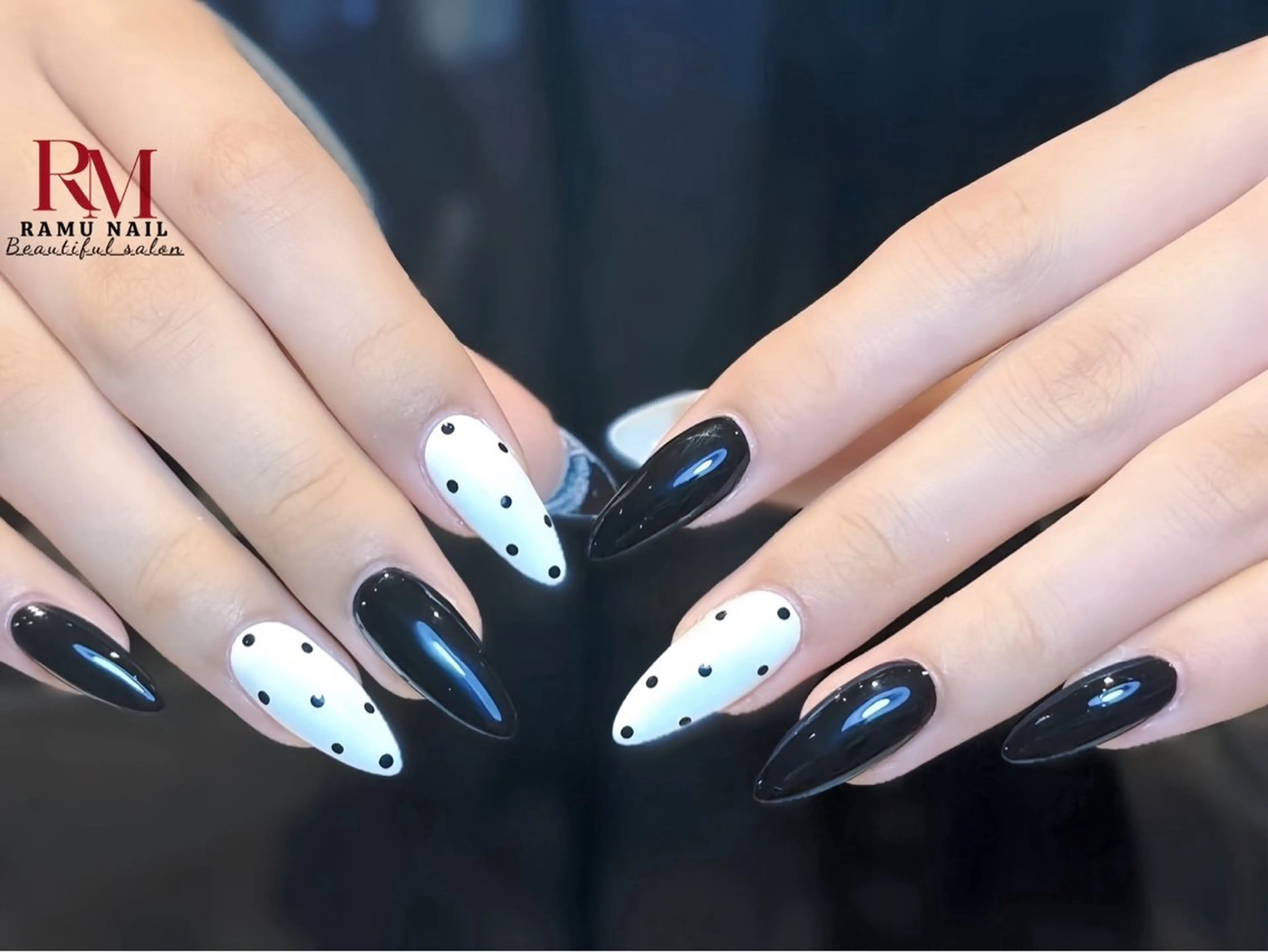 ネイル キラキラネイル マグネットネイル ミラーネイル ピンク 夏ネイル ハンドネイル RAMU Nail 恵比寿店のネイルデザイン