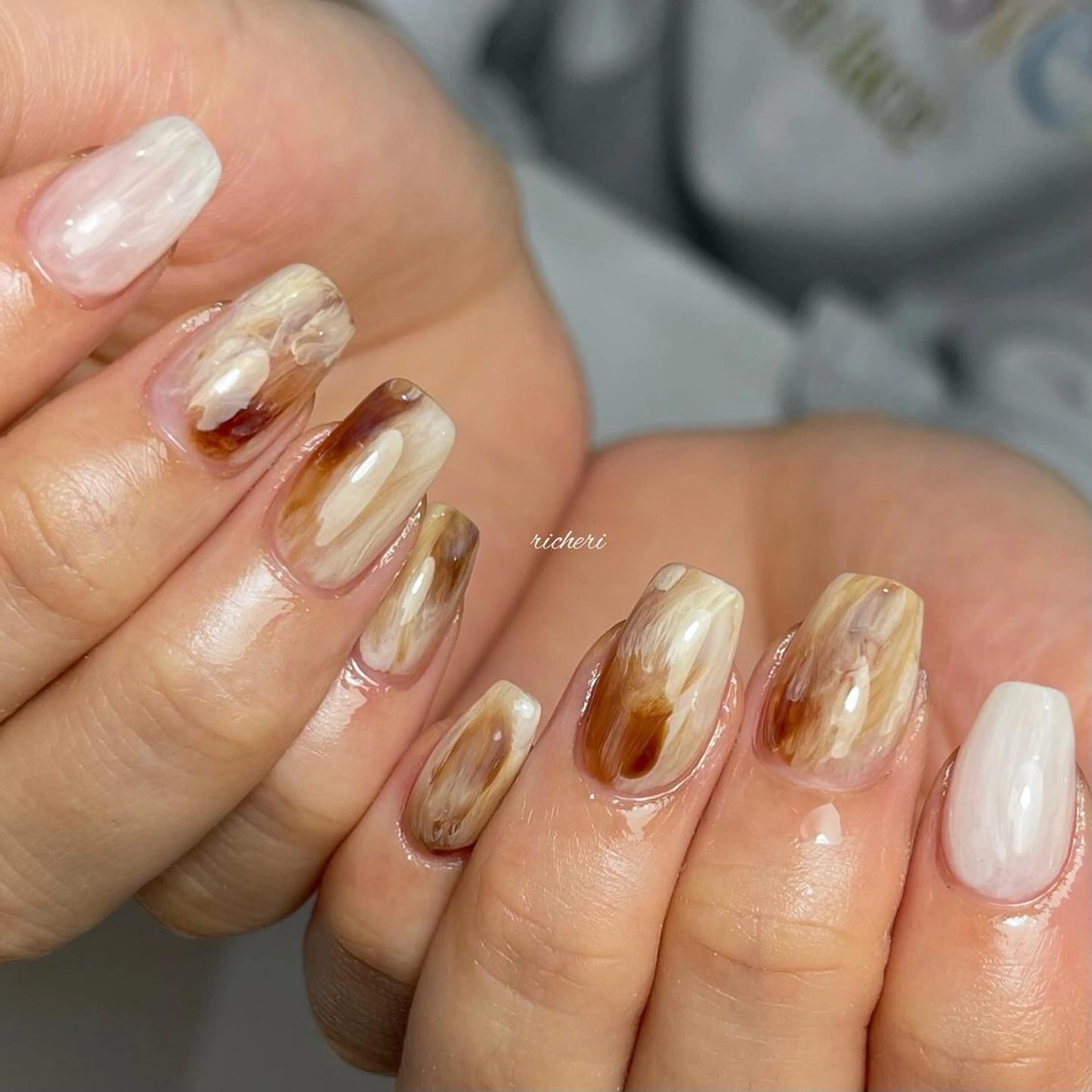 ミディアム ネイル 韓国風ヘア アートネイル フットネイル フレンチネイル ジェルネイル richeri beautyのエステ・リラクイメージ