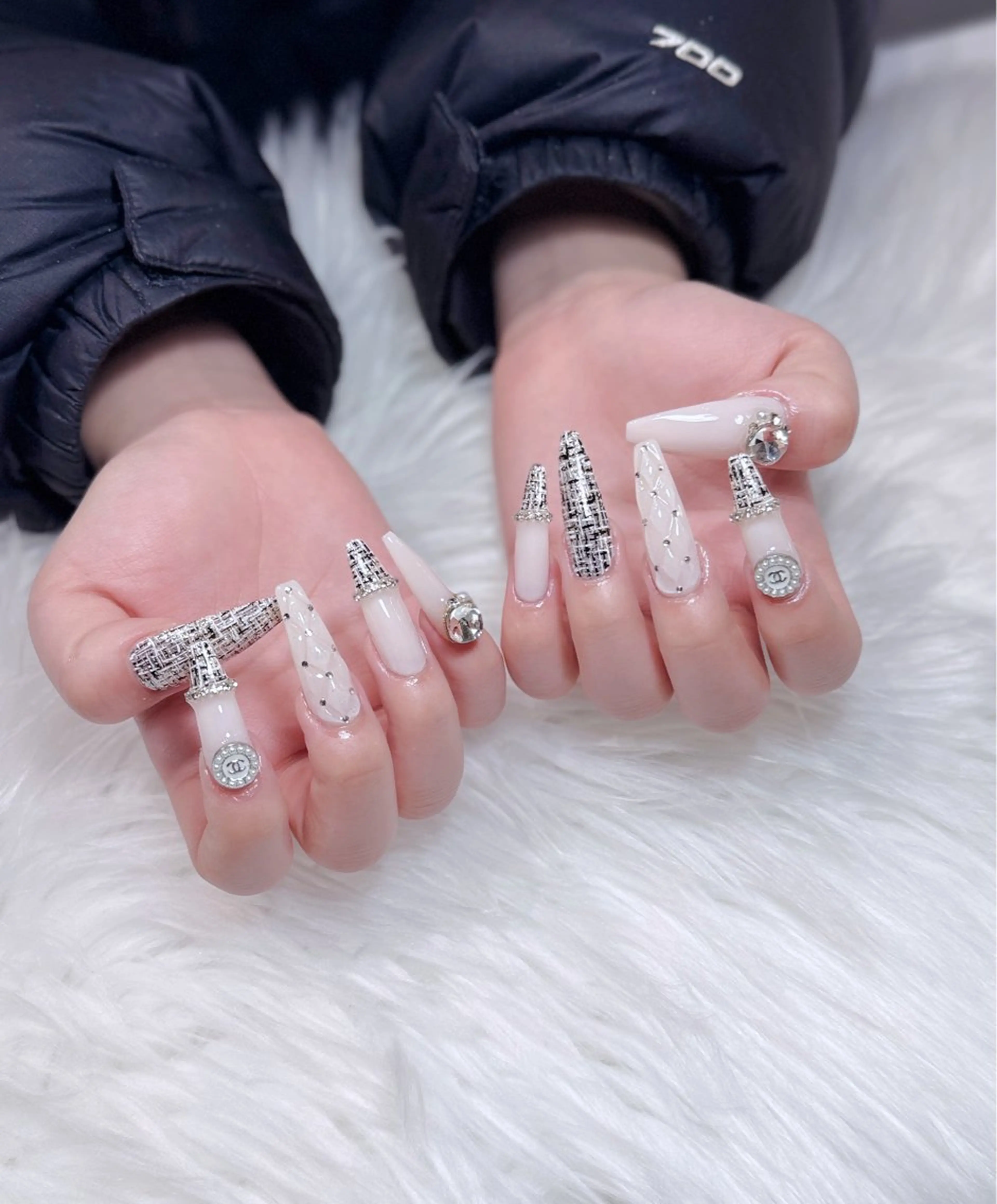 ネイル アートネイル オーロラネイル ジェルネイル 韓国ネイル ロングネイル ハンドネイル Nichi Nailsのネイルデザイン