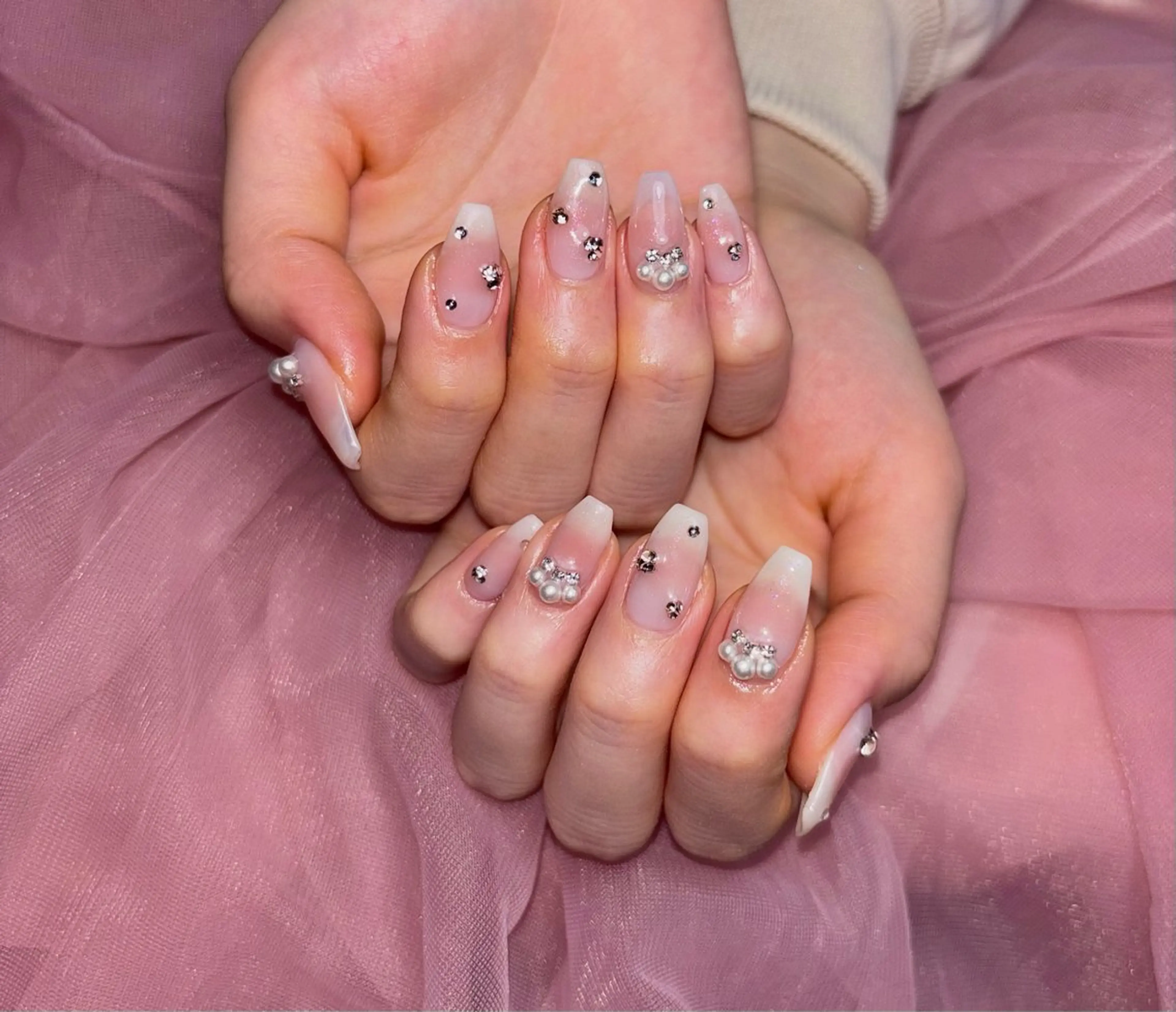 ネイル ハンドネイル 𝐁𝐞𝐥𝐥 𝐦𝐞のネイルデザイン