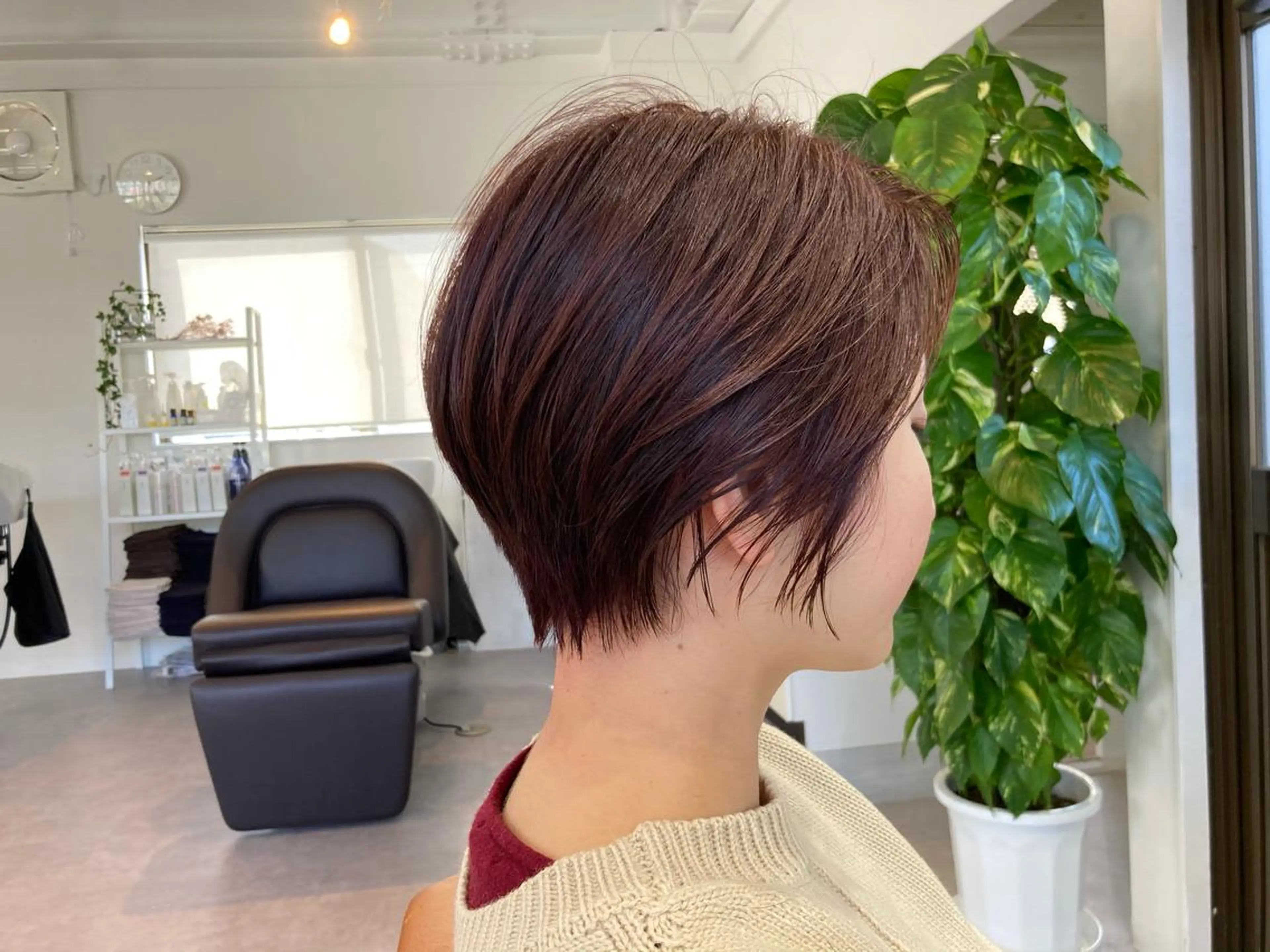 ショート ボブ カット 丹下 鐘太郎のヘアスタイル