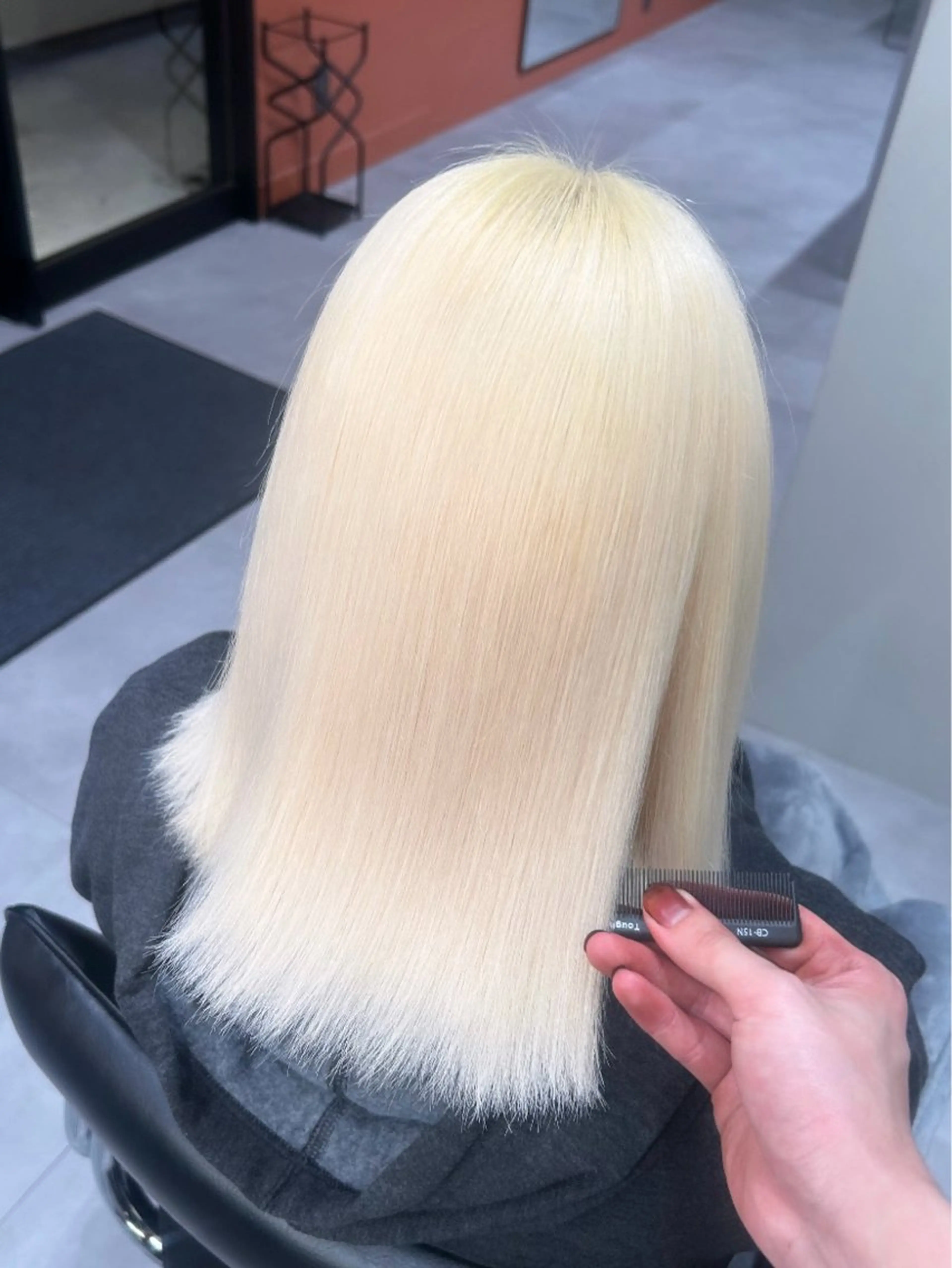 セミロング ヘアカラー トリートメント 💗爆美女製造機💗 ハイトーン-髪質改善のヘアスタイル