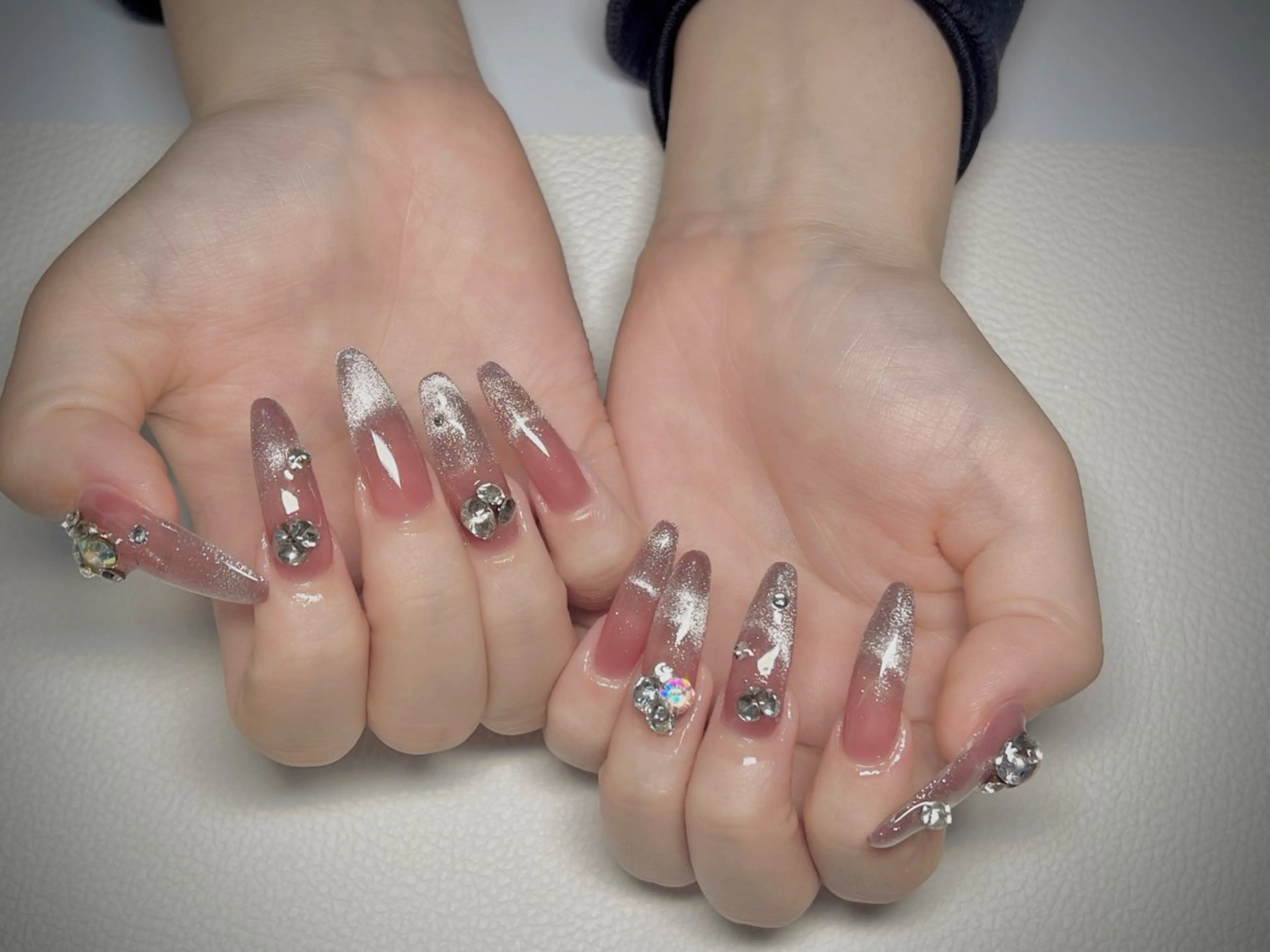 ネイル ハンドネイル ハンドケア Rarity ネイルサロンのネイルデザイン