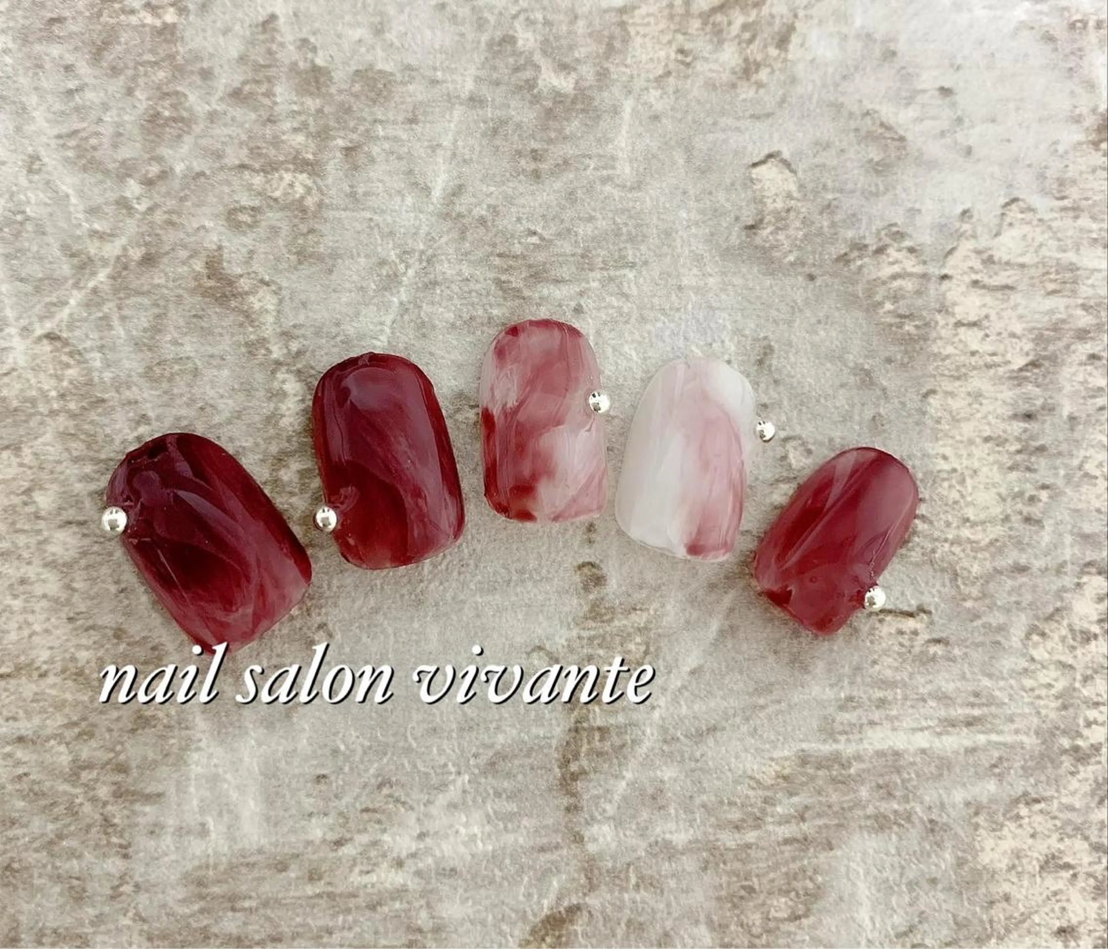 ネイル ニュアンスネイル シルバー nail salon vivanteのネイルデザイン