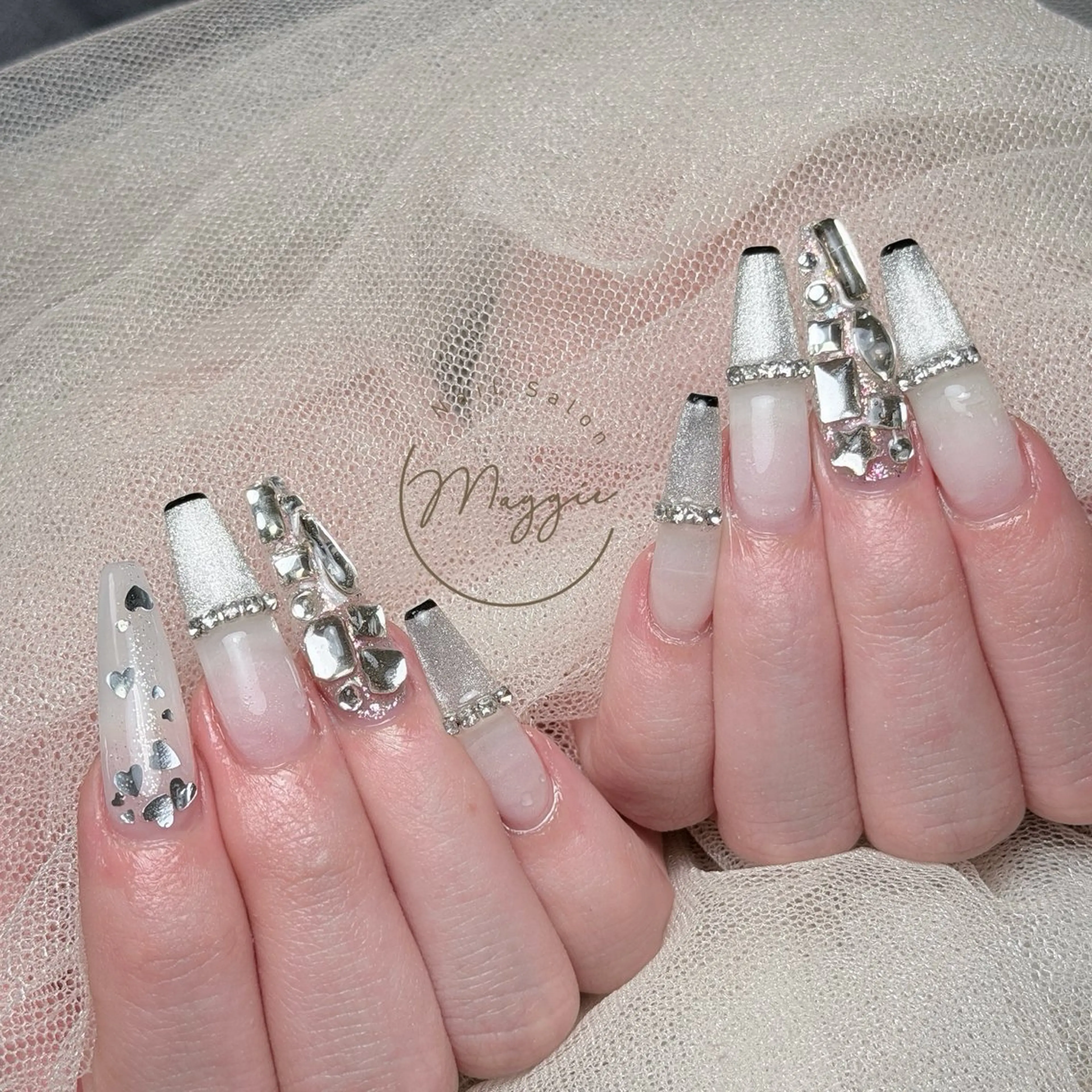 ネイル Maggie Nail🦩のネイルデザイン