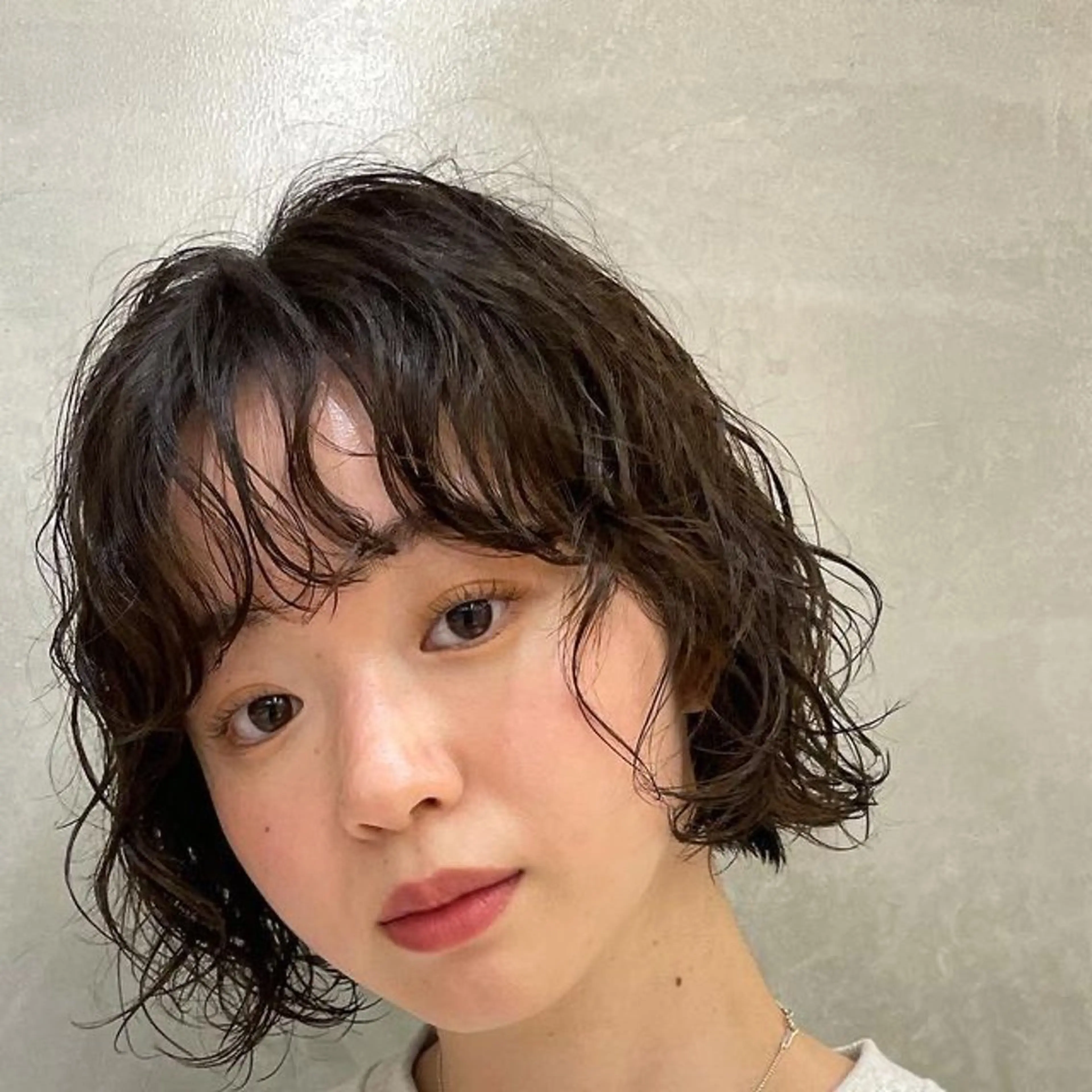 ミディアム パーマ 似合わせ🧚‍♀️ karin🇬🇧のヘアスタイル