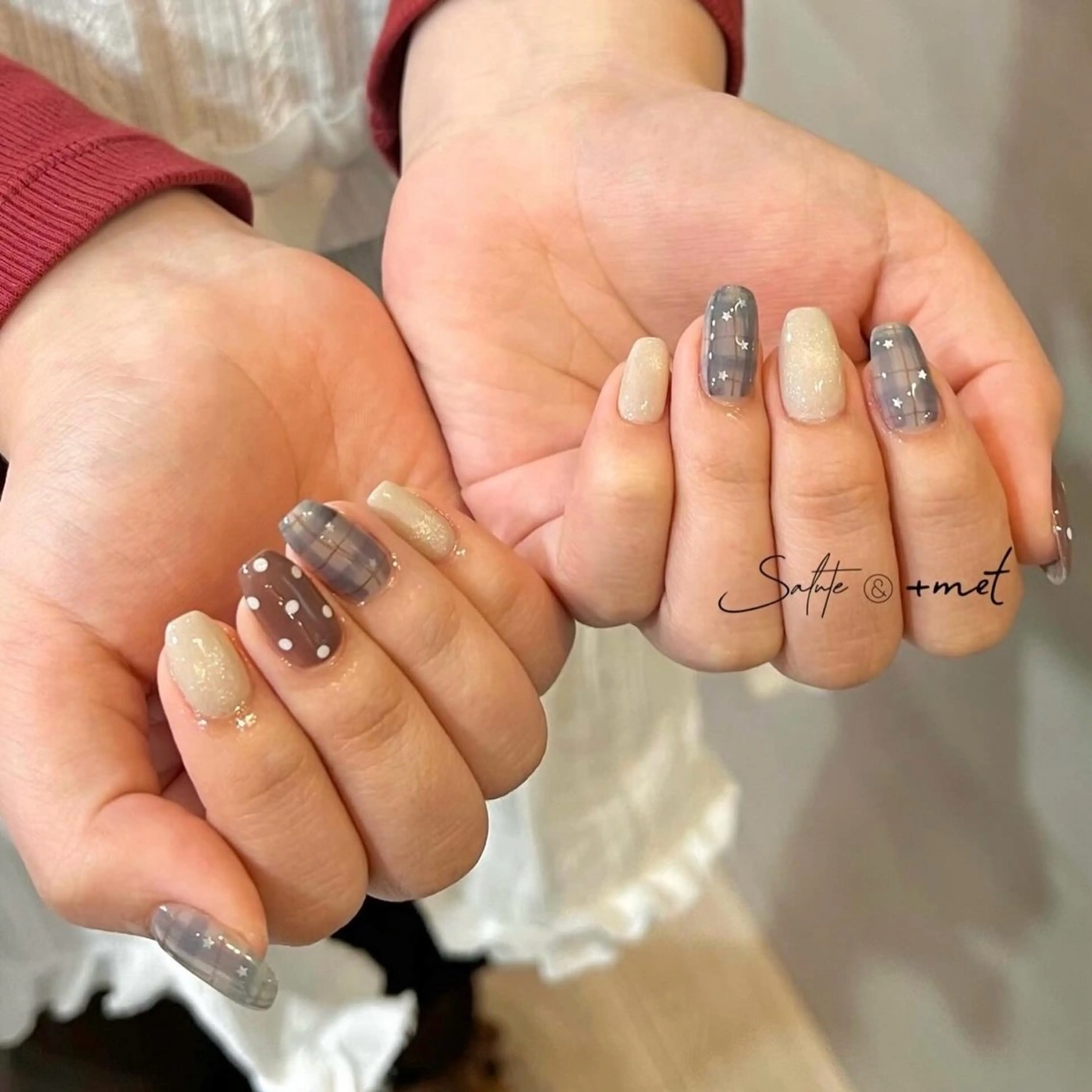 ネイル アートネイル ドット ラメ(グリッター) シンプルネイル ハンドネイル 小島 志音のネイルデザイン