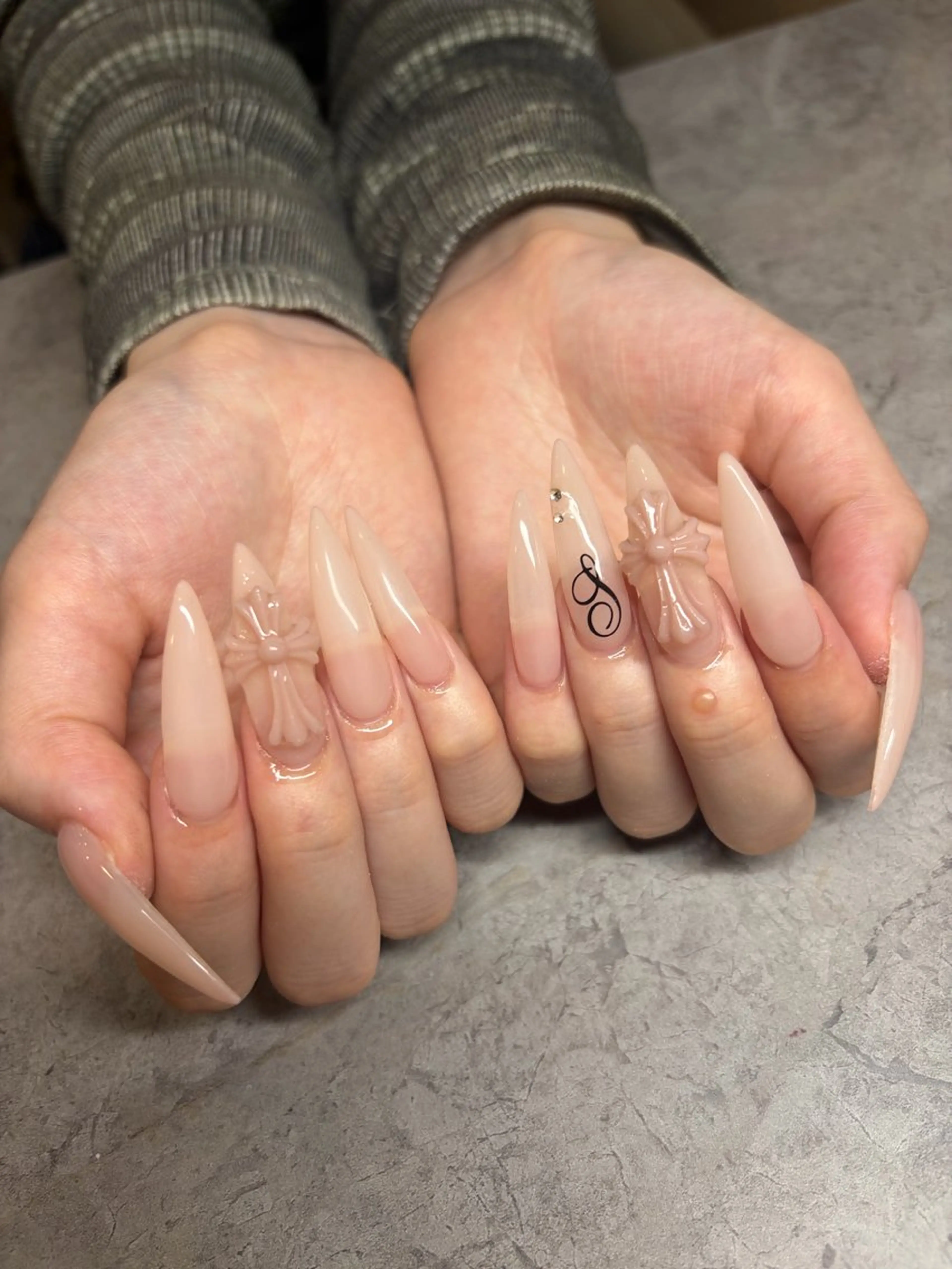ネイル ワンカラーネイル スカルプネイル ネイルチップ ハンドネイル IROHA NAIL 横山佳那のネイルデザイン