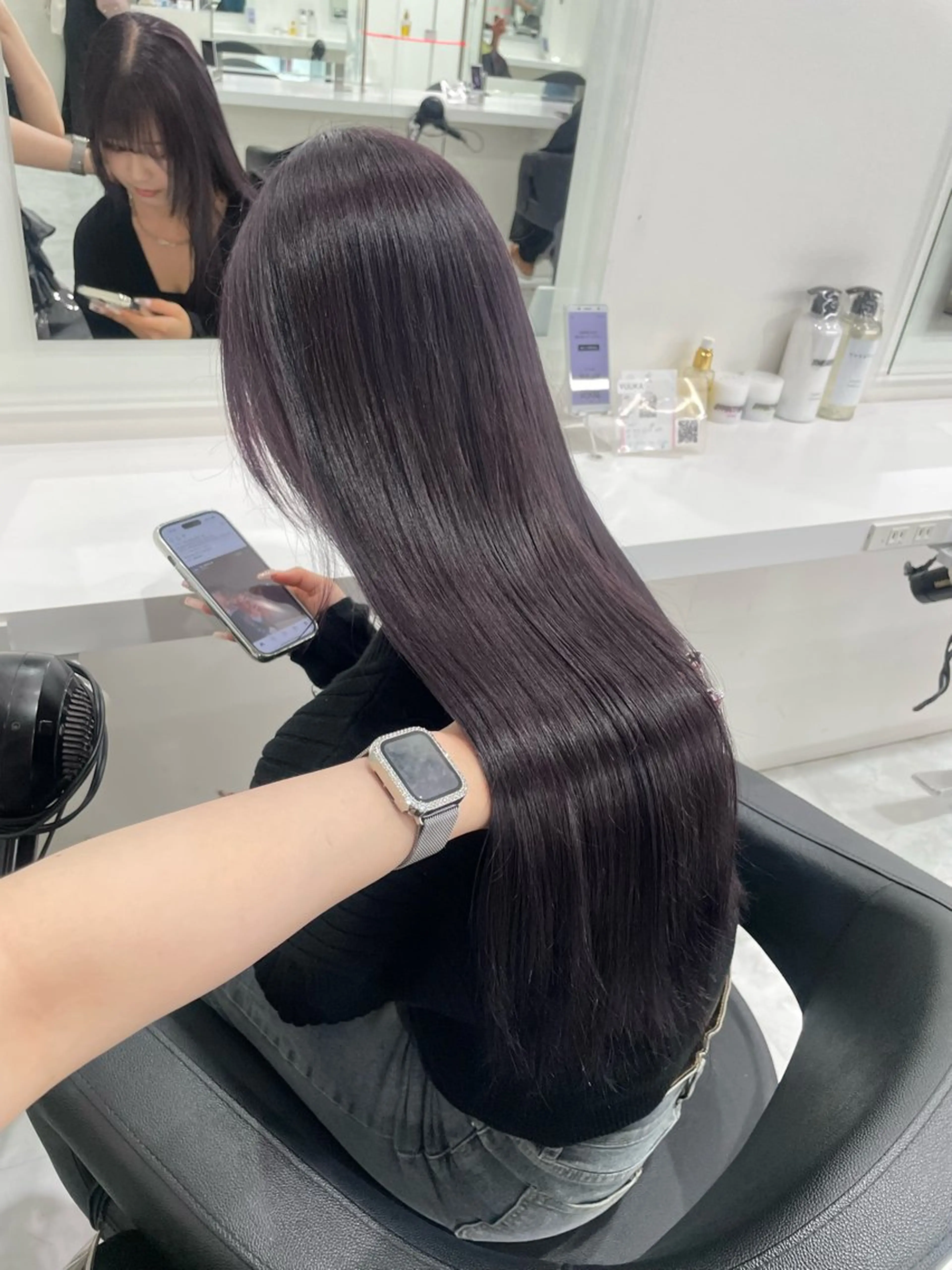 ロング カラー ラベンダーカラー ヘアカラー トリートメント ラベンダー💜 グレージュ🩶のヘアスタイル