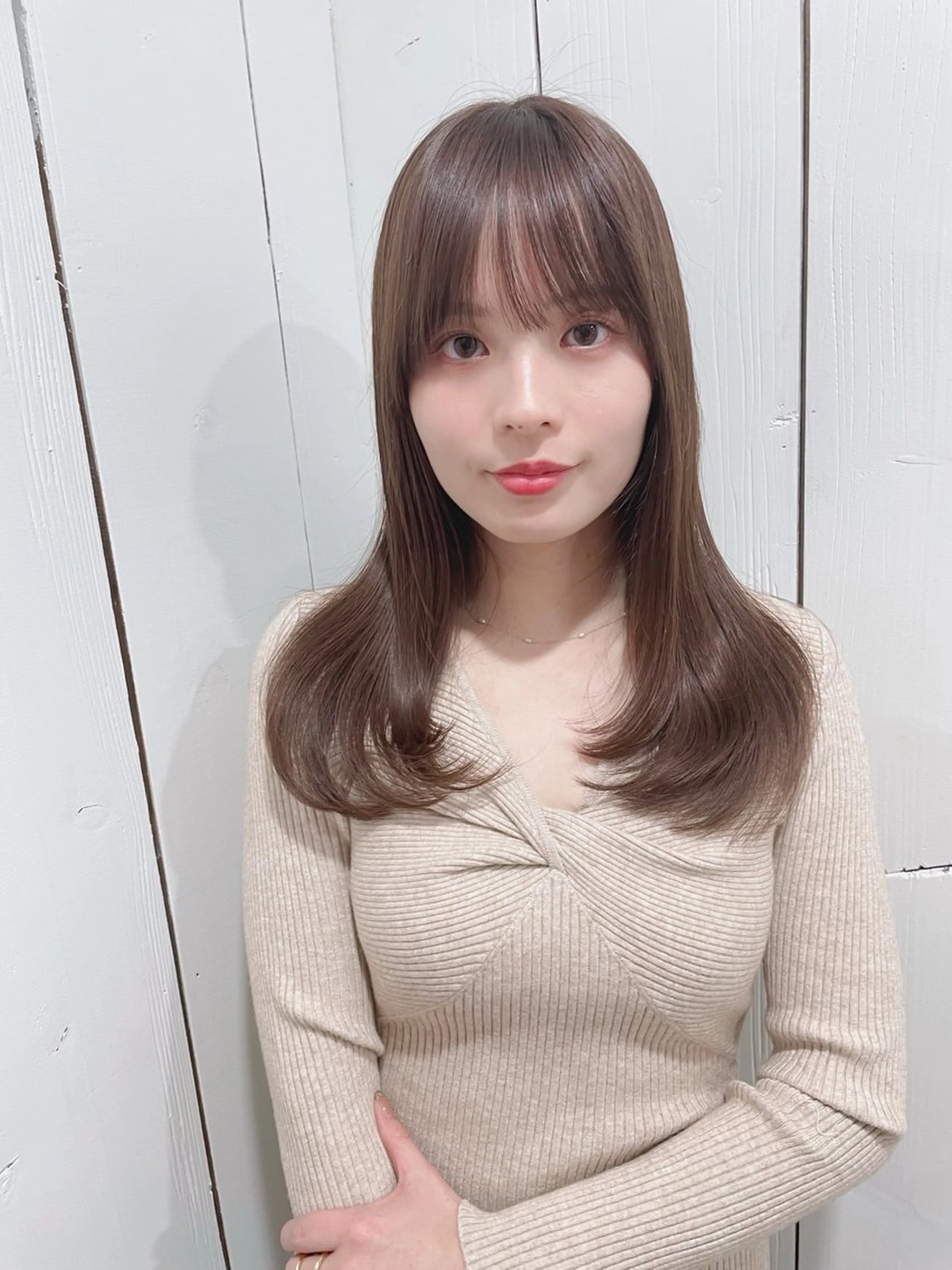 ロング カラー 髪質改善|透明 感カラー🩵レイヤーのヘアスタイル