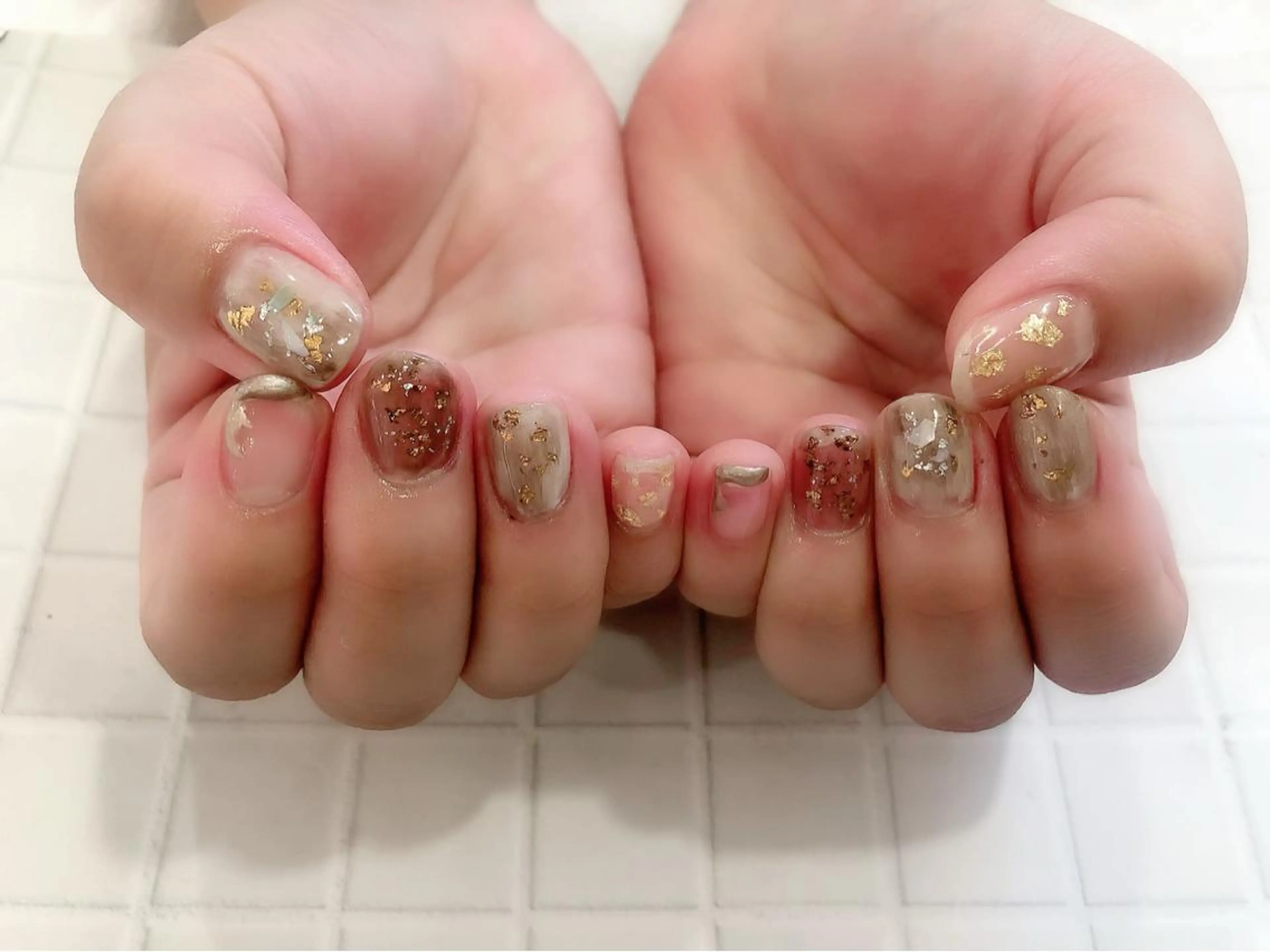 ネイル 成瀬 妃生路のヘアスタイル