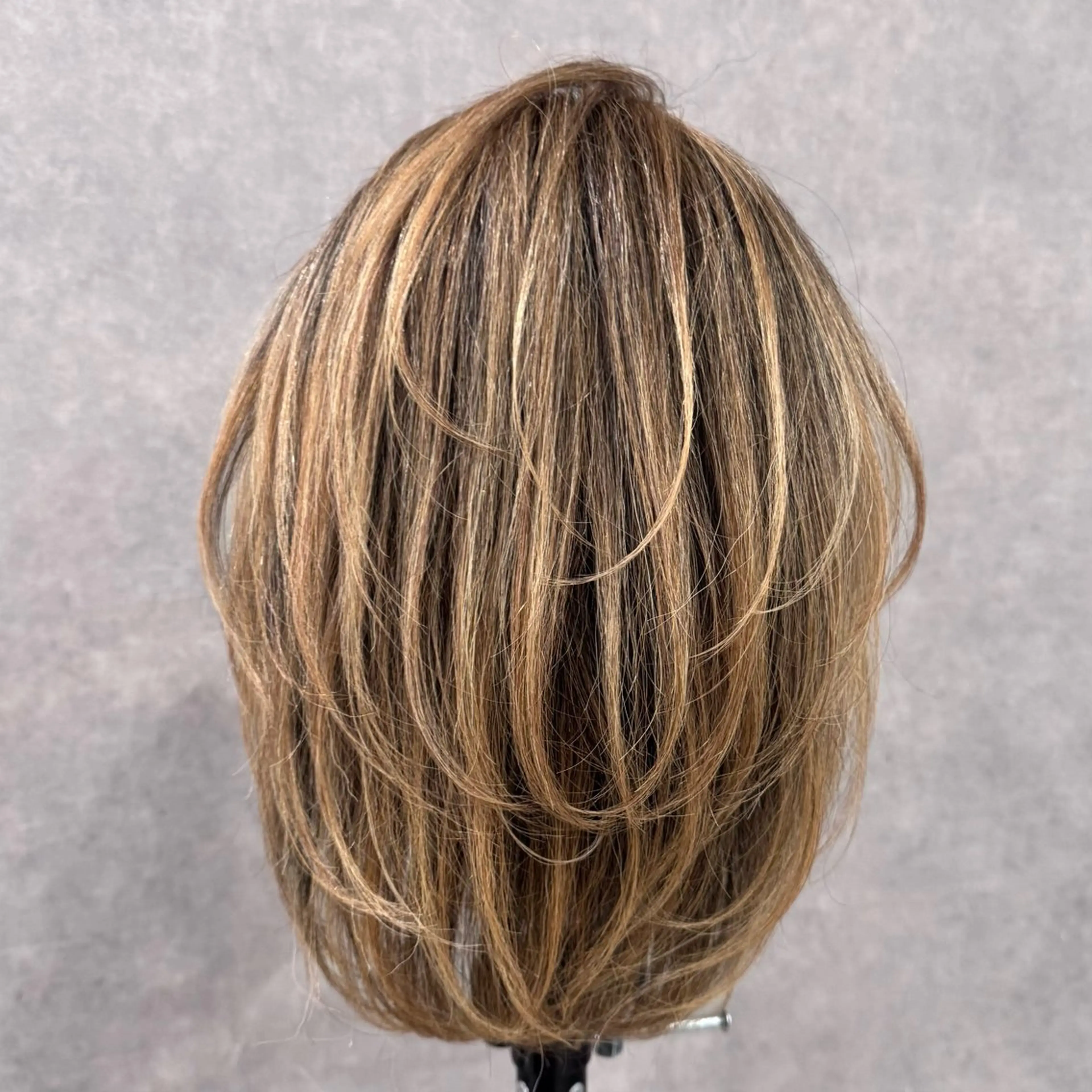 ミディアム ハイレイヤー 韓国風ヘア レイヤーカット カット Nao/ 大宮/外国人風カラーのヘアスタイル