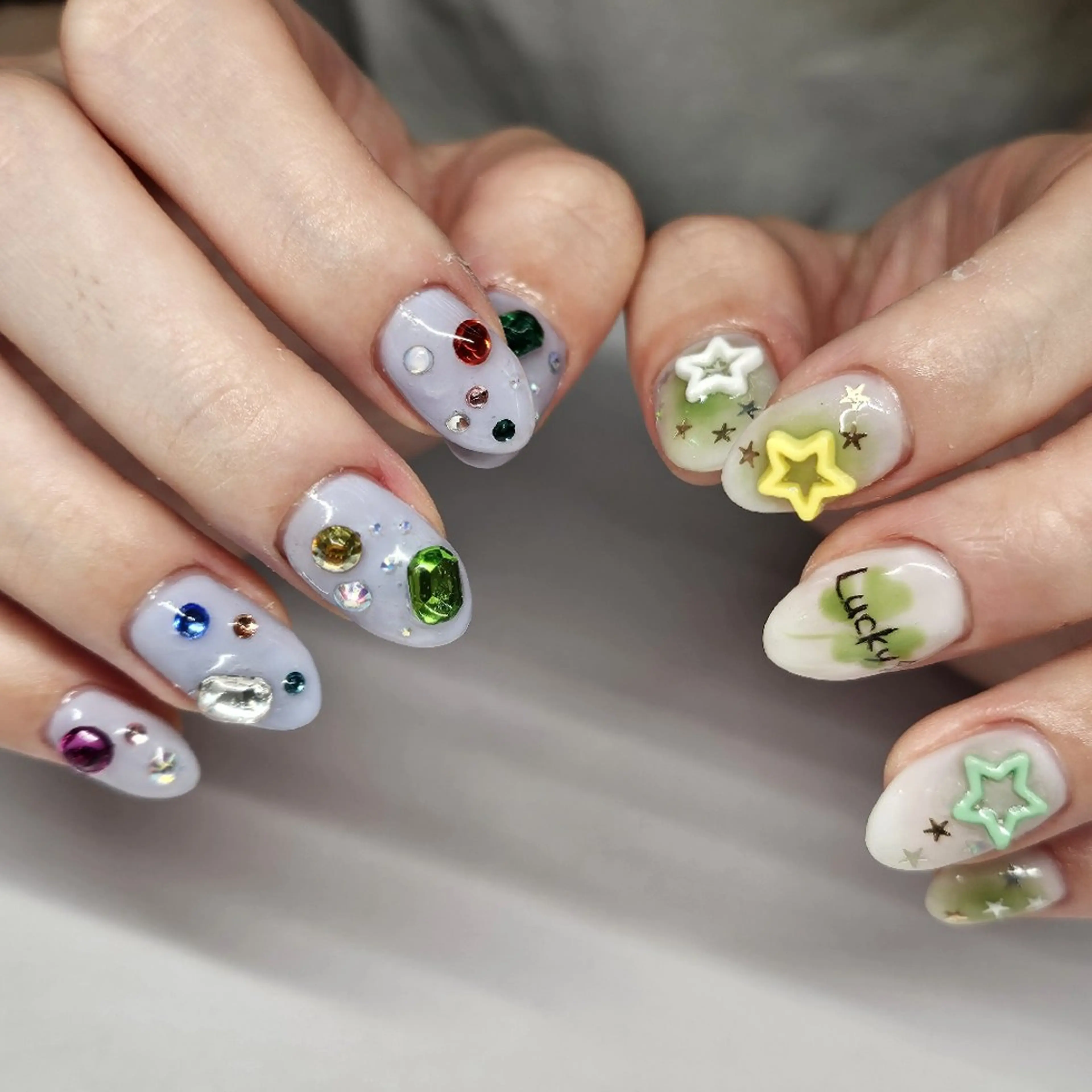 ネイル キラキラネイル 持ち込み Dali🌙 NATSUKIのネイルデザイン