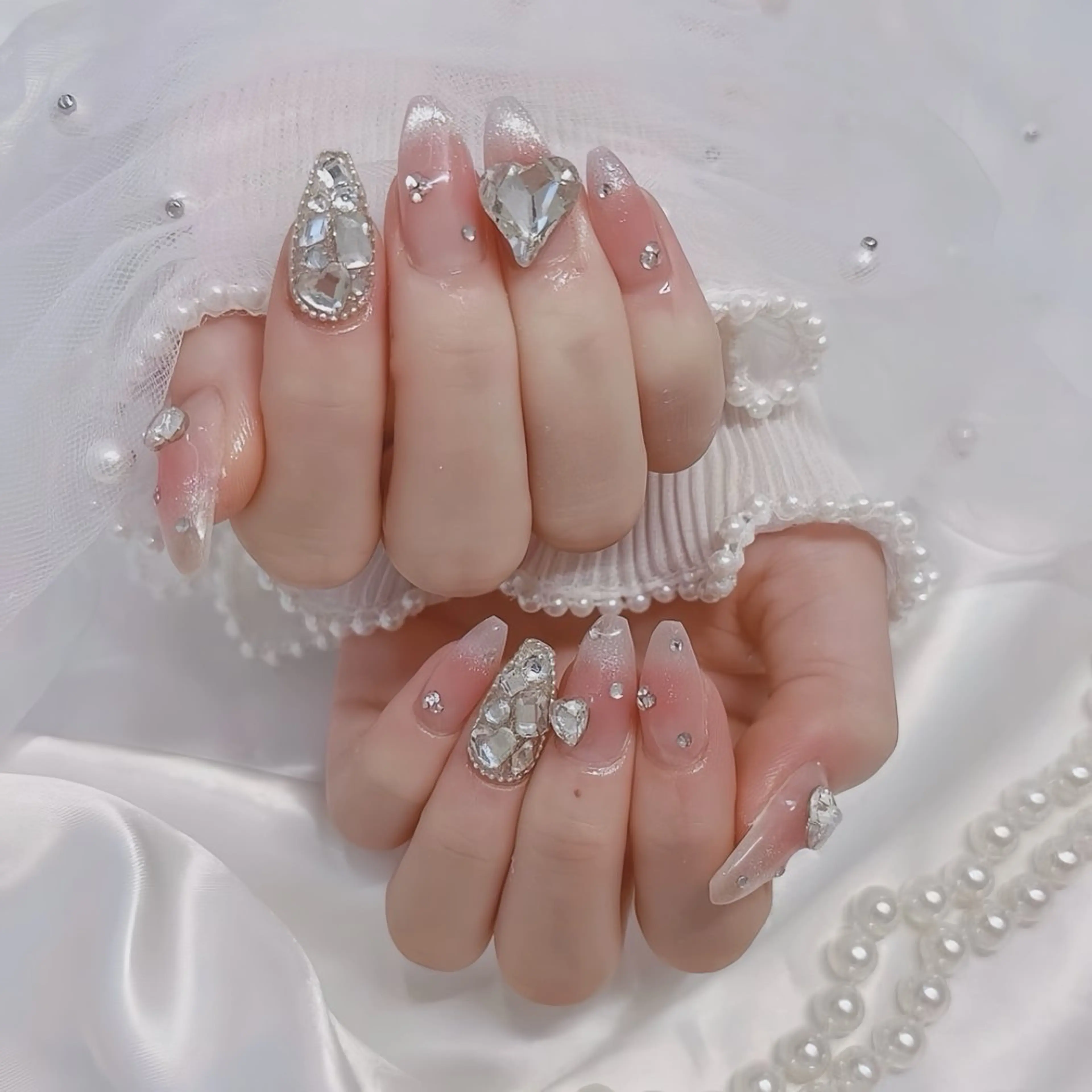 ネイル ブルー チークネイル 桜ネイル クリアネイル フラワーネイル ハンドネイル Rin Nail 新大久保店のネイルデザイン