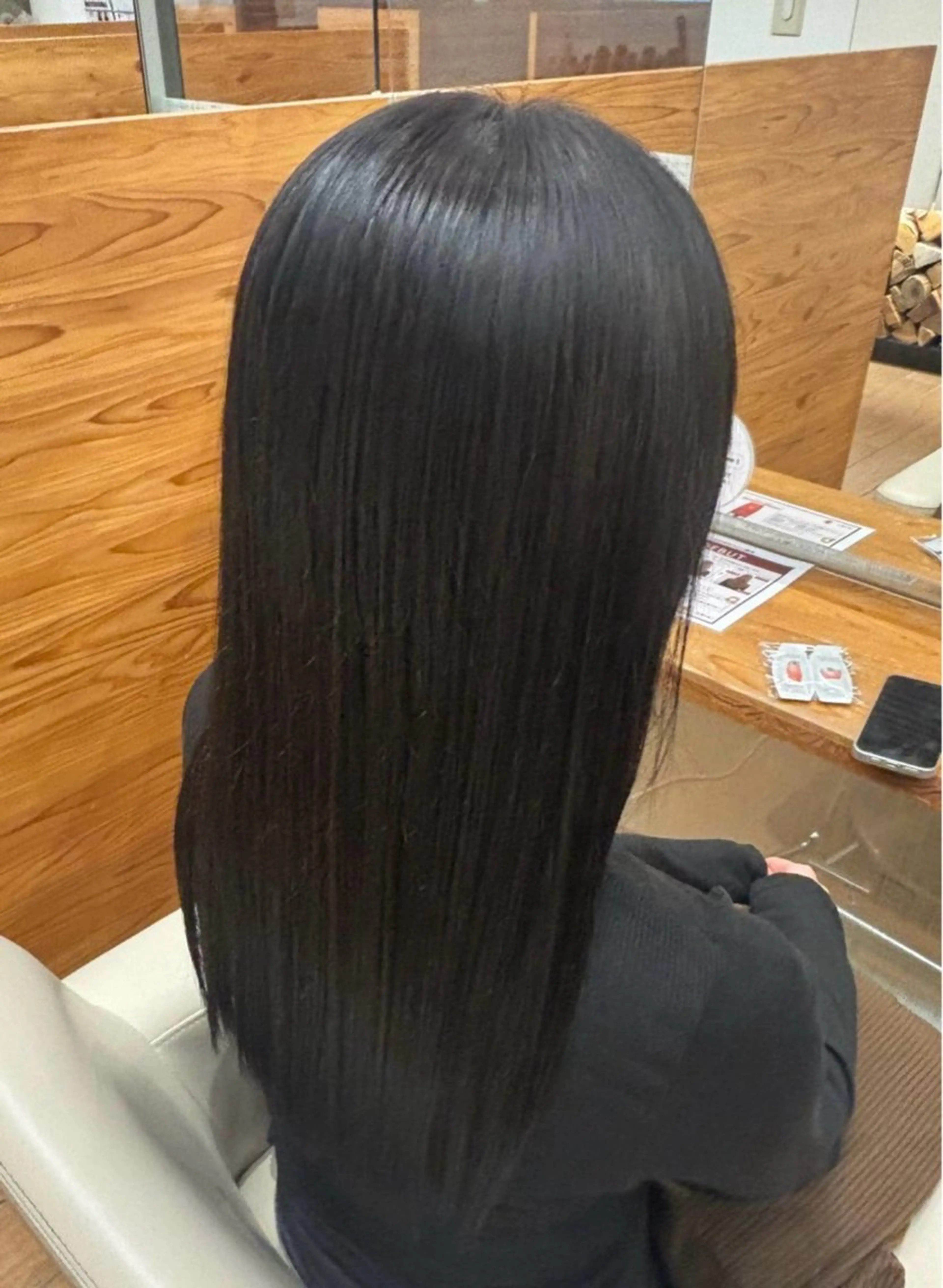 カラー 黒髪 前田亜莉沙　透明感 カラー／メンズカットのヘアスタイル