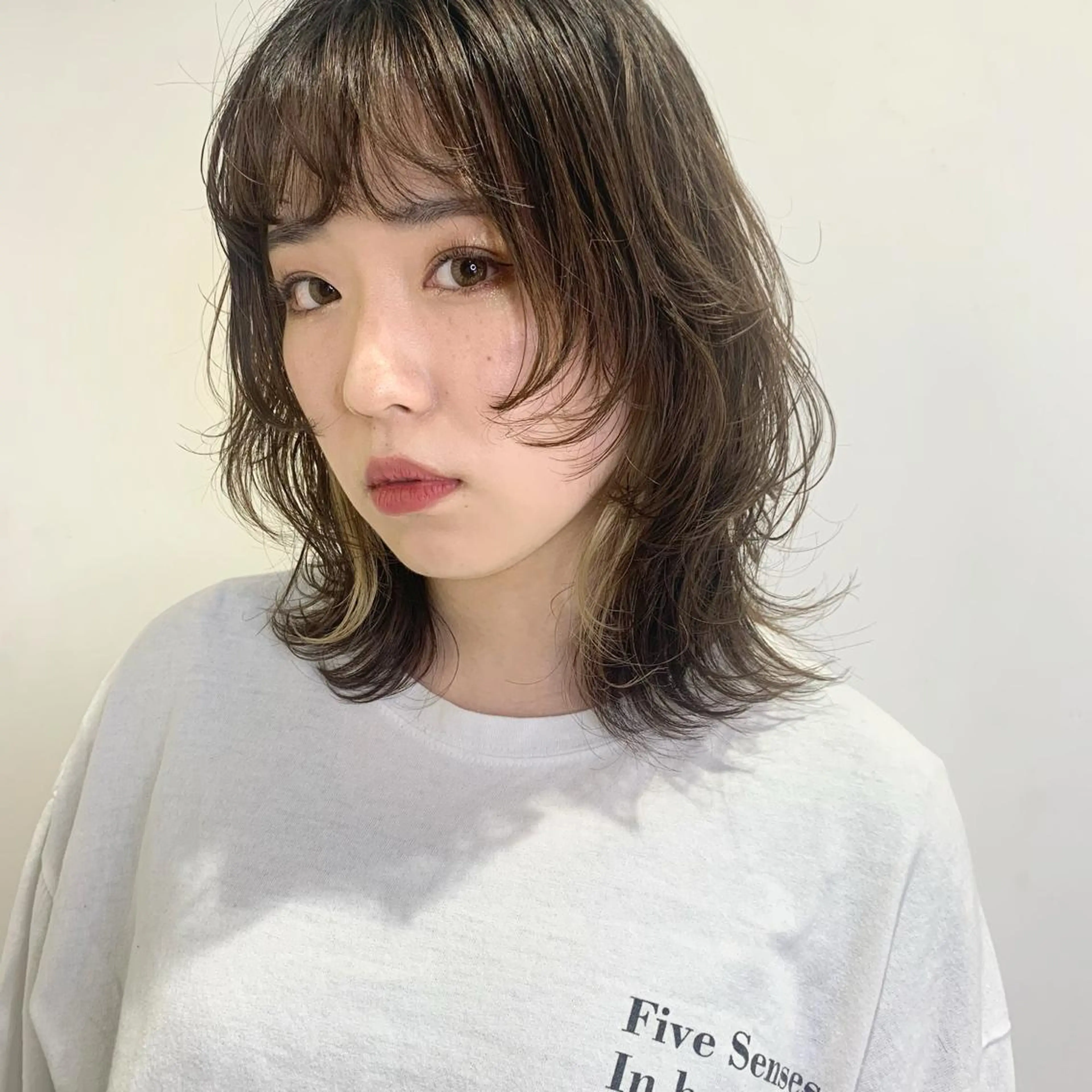 ミディアム 透明感カラー 金村真子のヘアスタイル