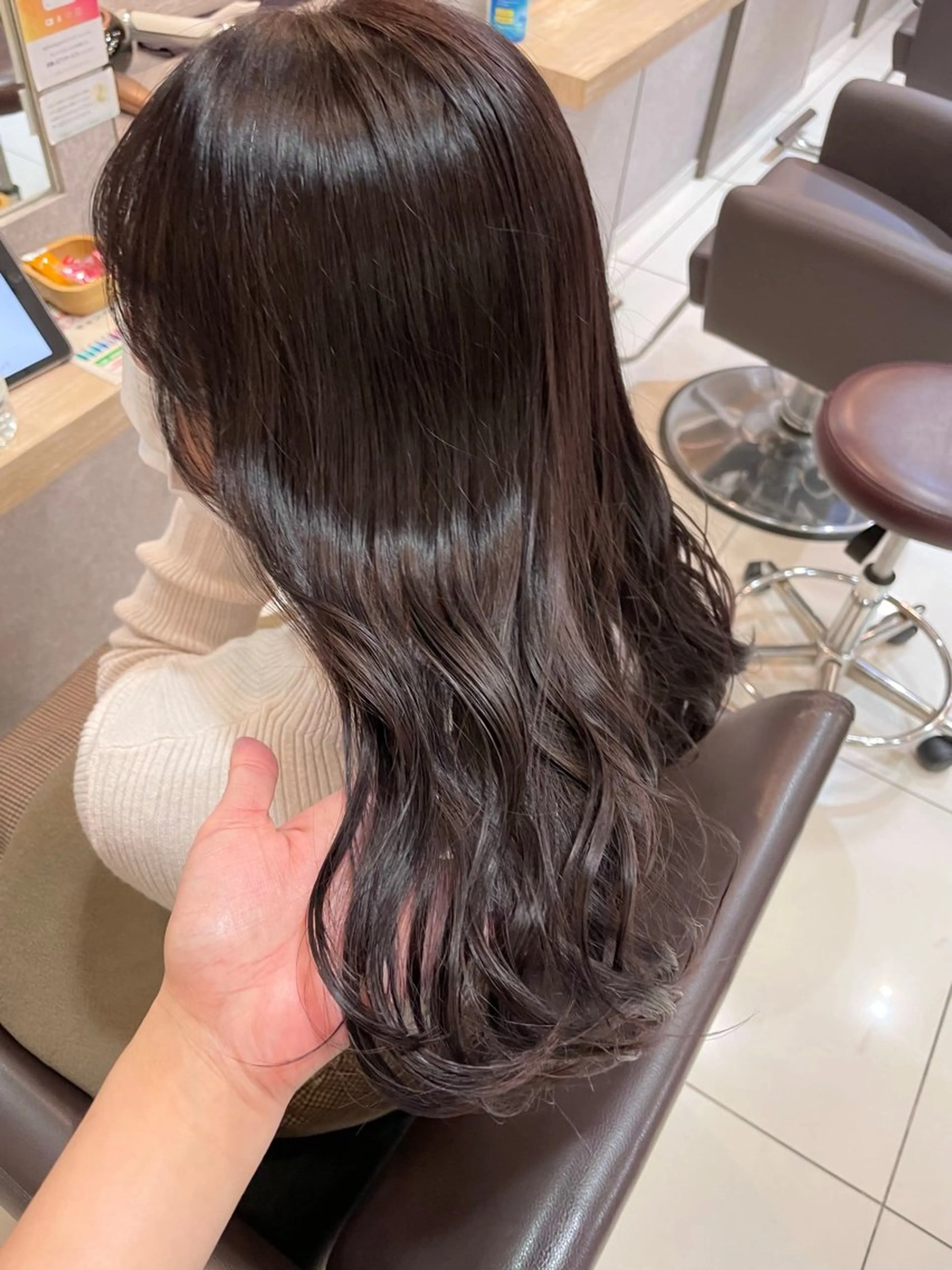 セミロング ヘアカラー トリートメント efu.所属・miku 🍑髪質改善サロンのヘアスタイル