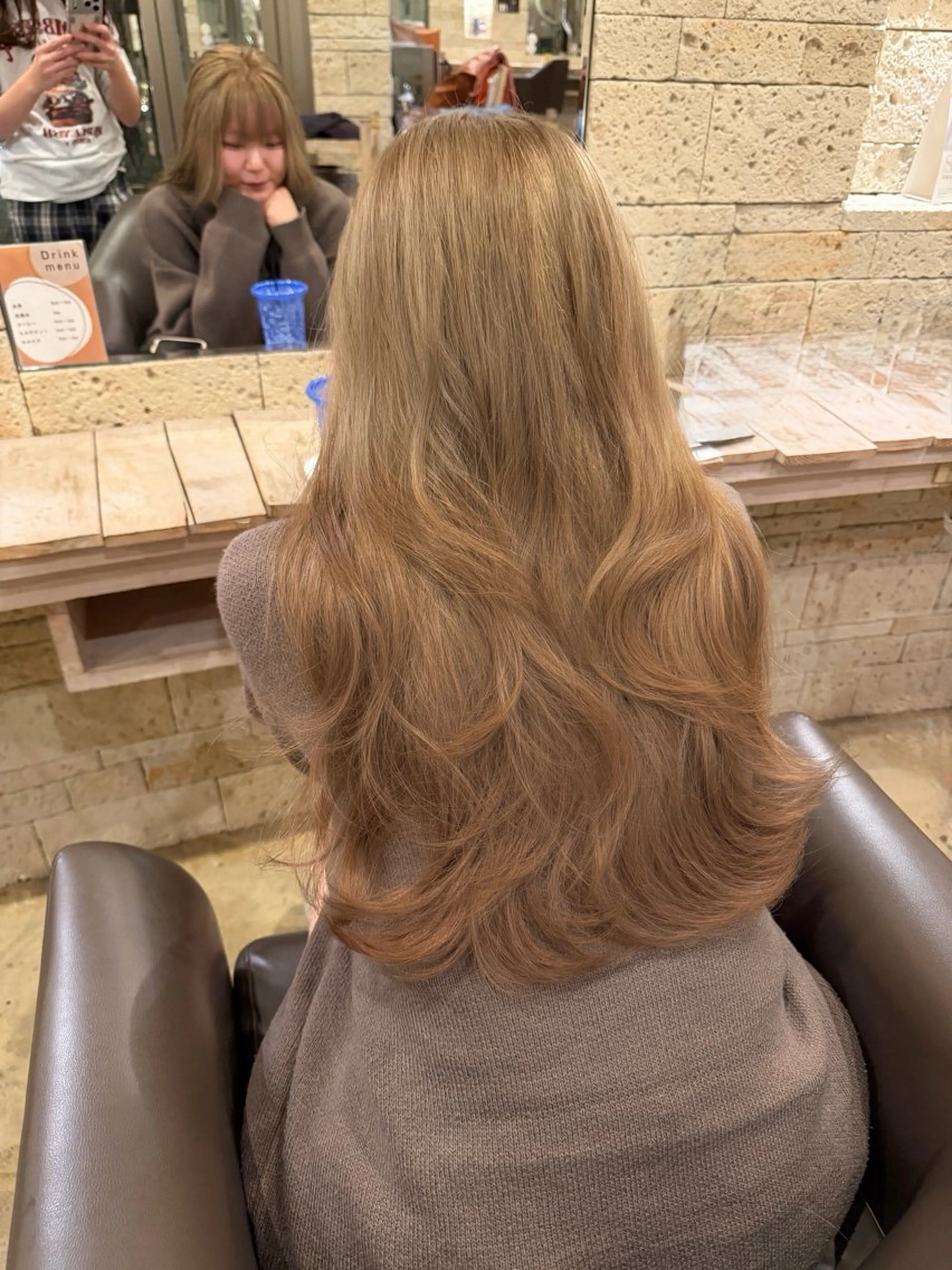 【🧡ケアブリーチ使用🧡】ダメージレス全体ブリーチ+トリートメント~の写真