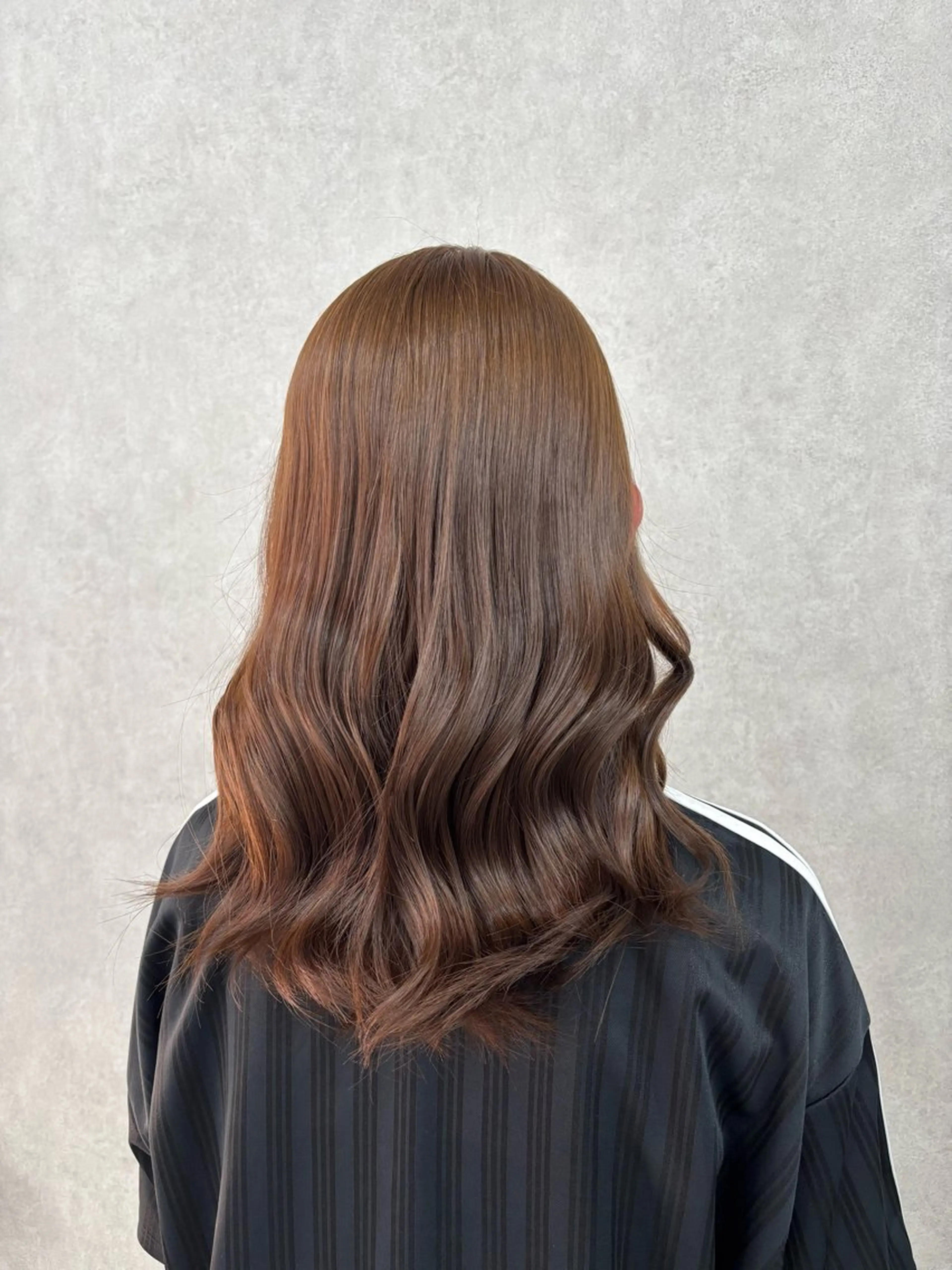 ロング ヘアカラー トリートメント 若月 七海のヘアスタイル