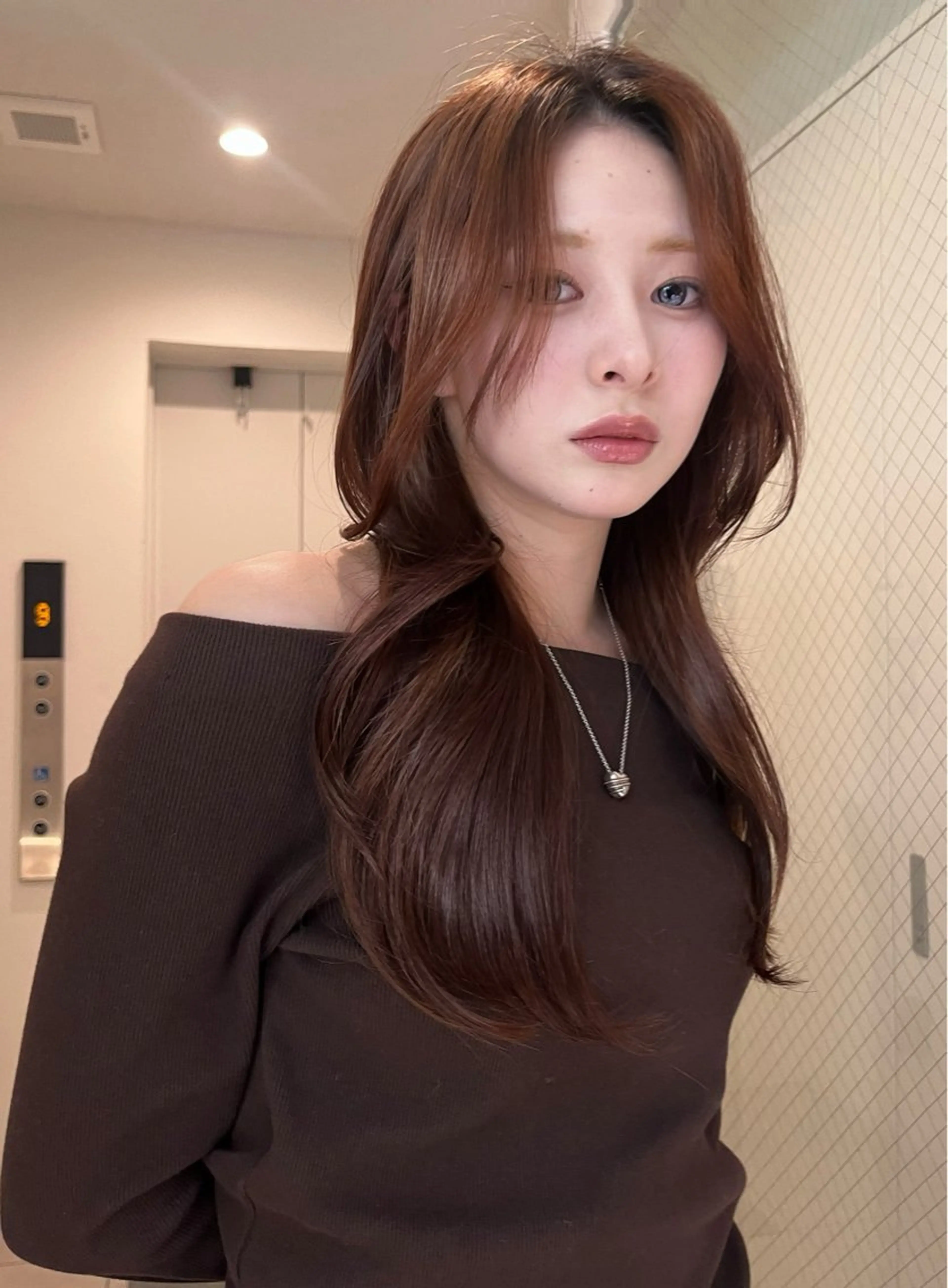 セミロング こころ/sand/透 明感カラー/縮毛矯正のヘアスタイル